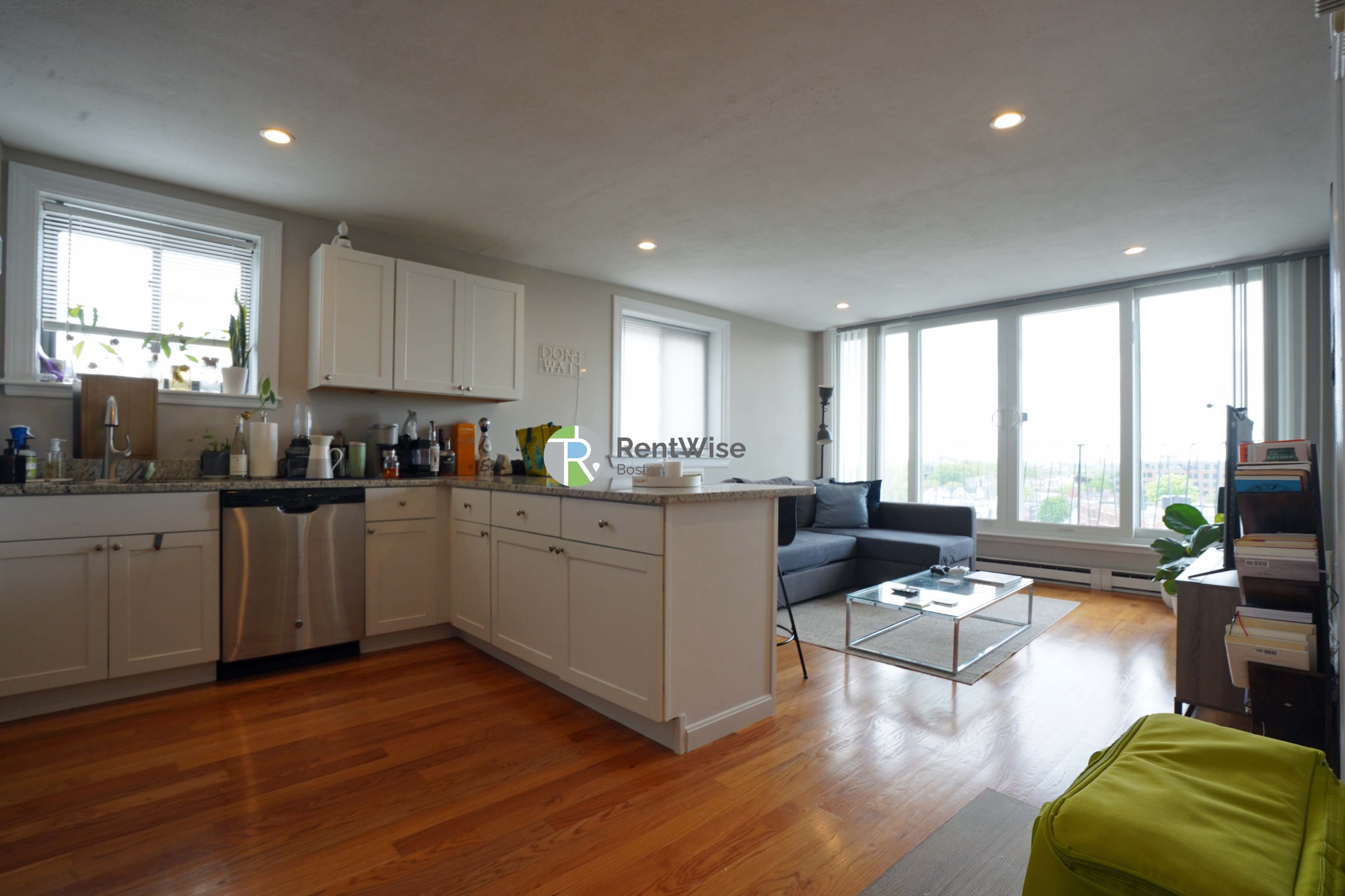 1200 Commonwealth Ave, Brighton