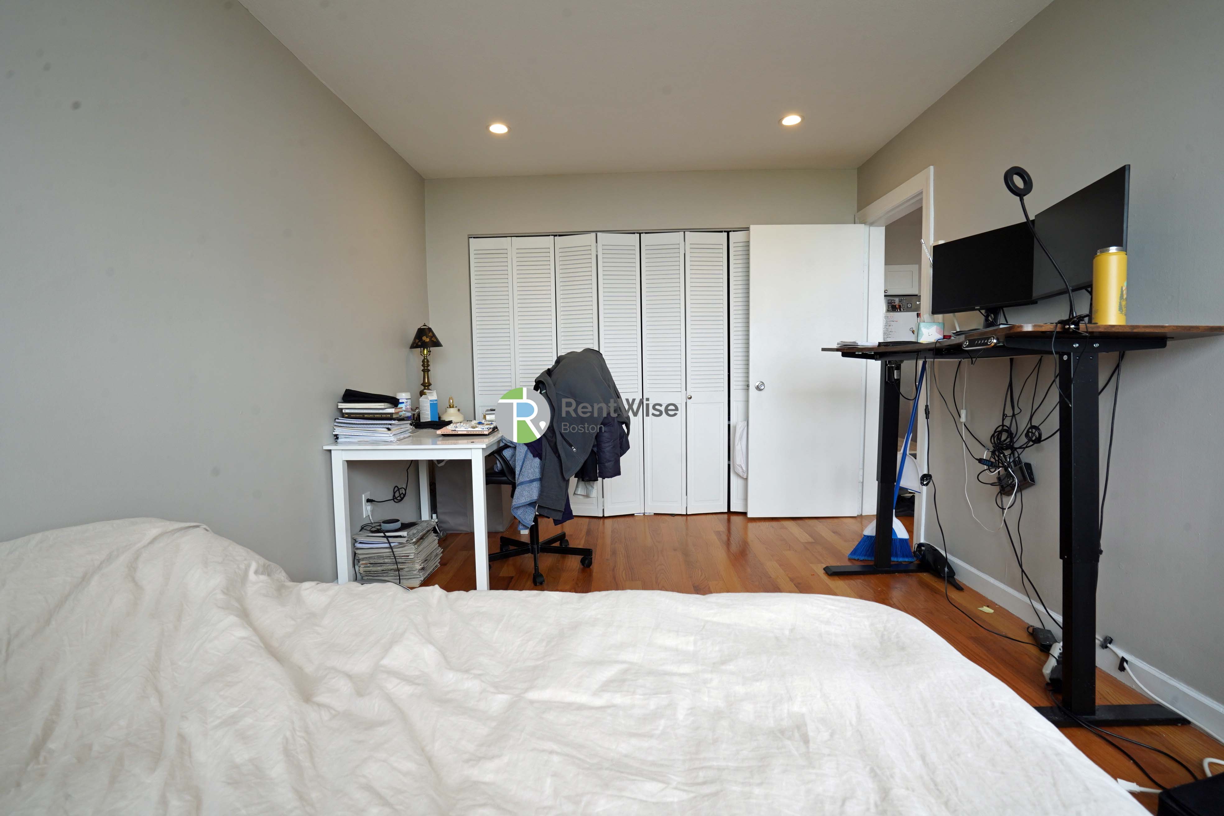 1200 Commonwealth Ave, Brighton