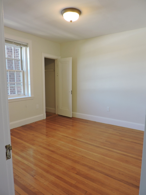 353 Harvard St, Harvard Square