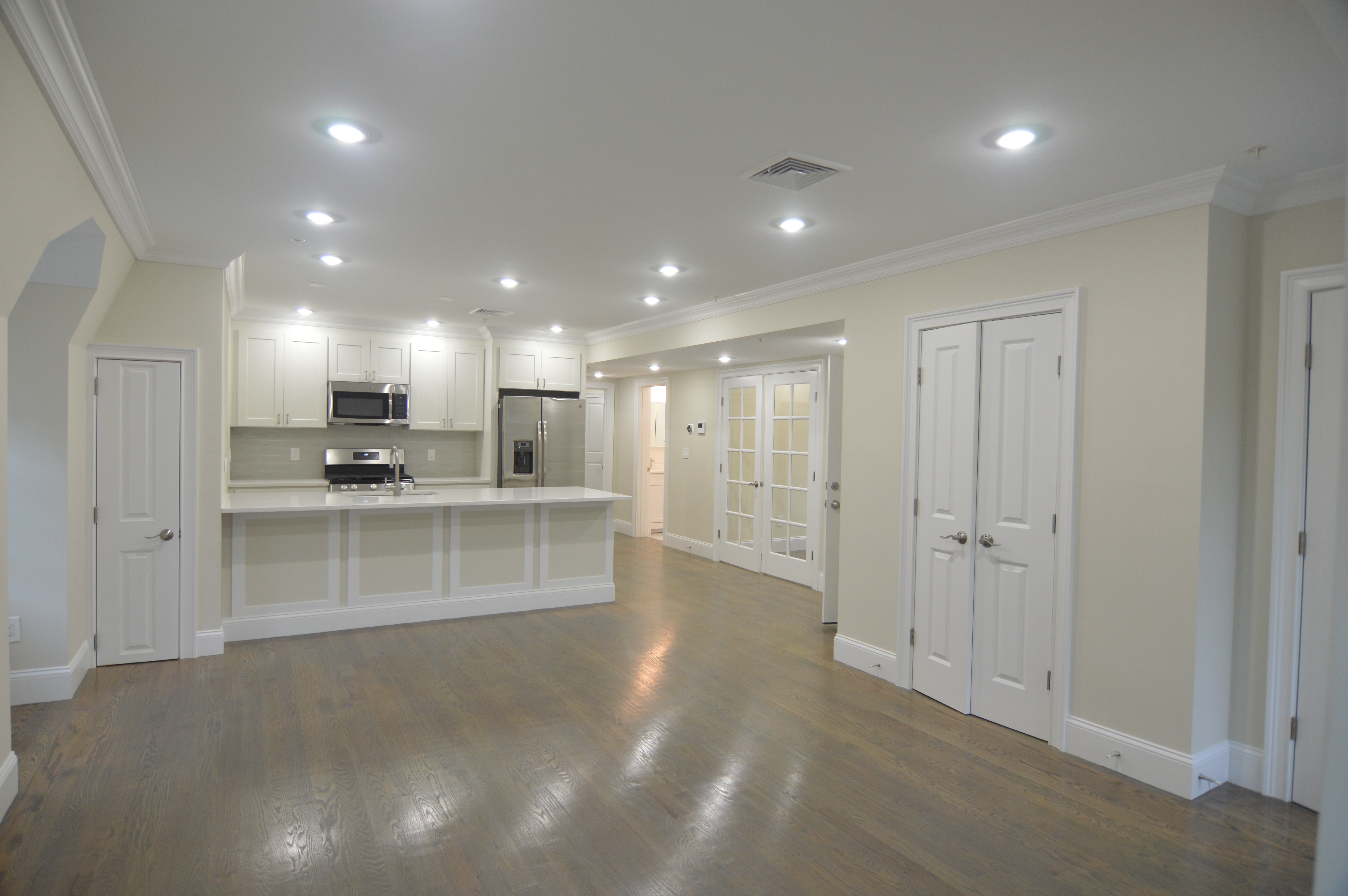 56 Cedar St, Roxbury