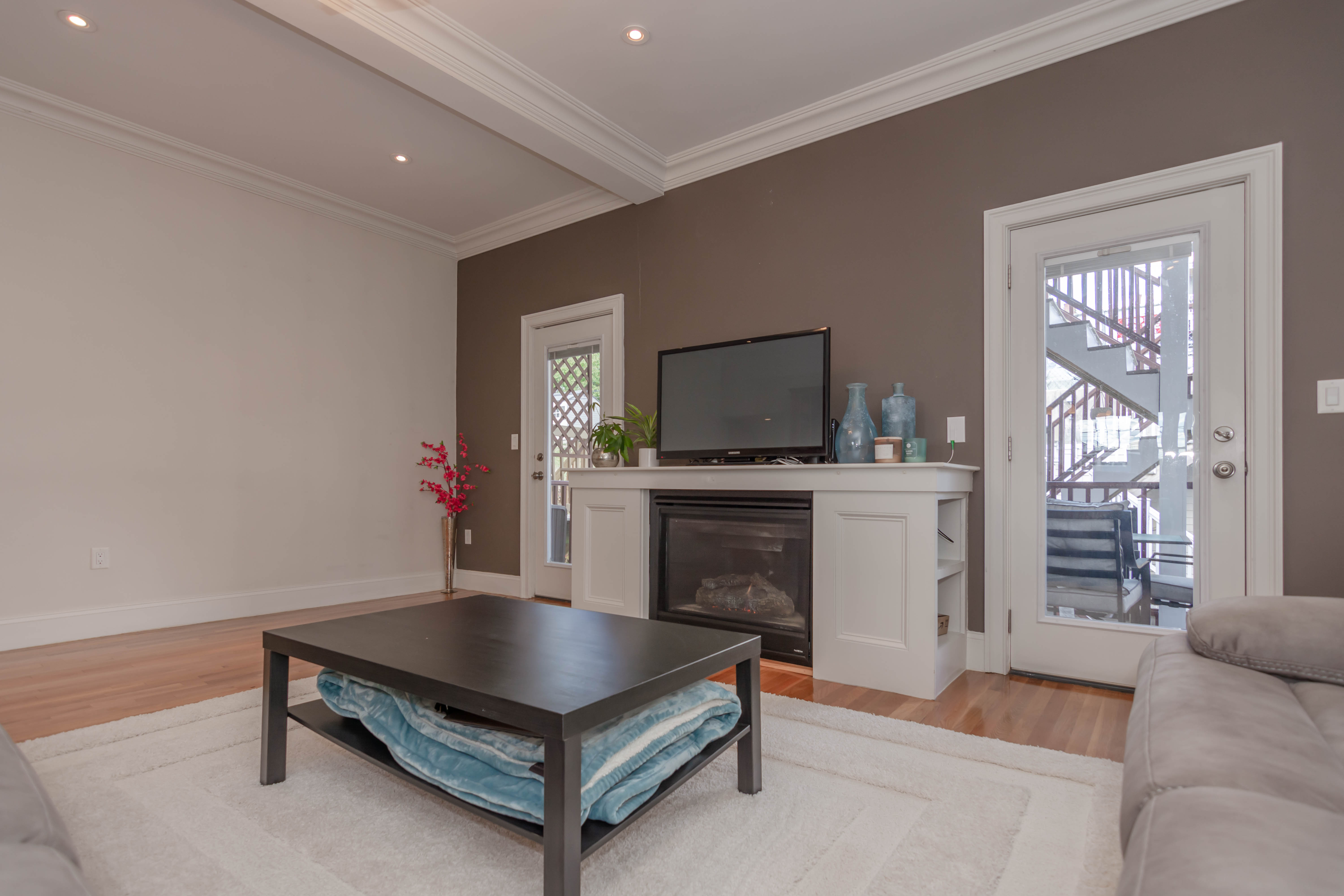 462 7th St, South Boston