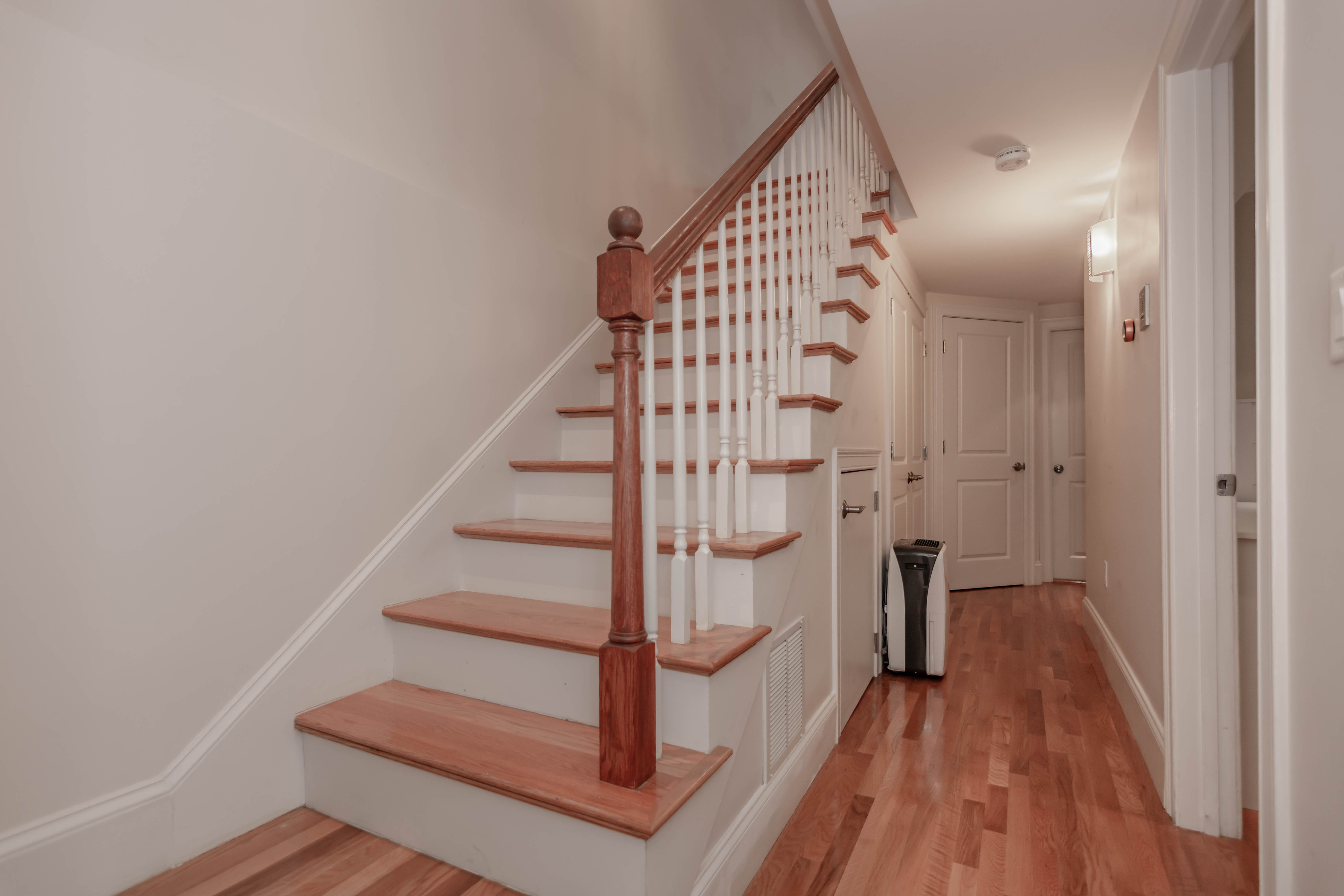 462 7th St, South Boston