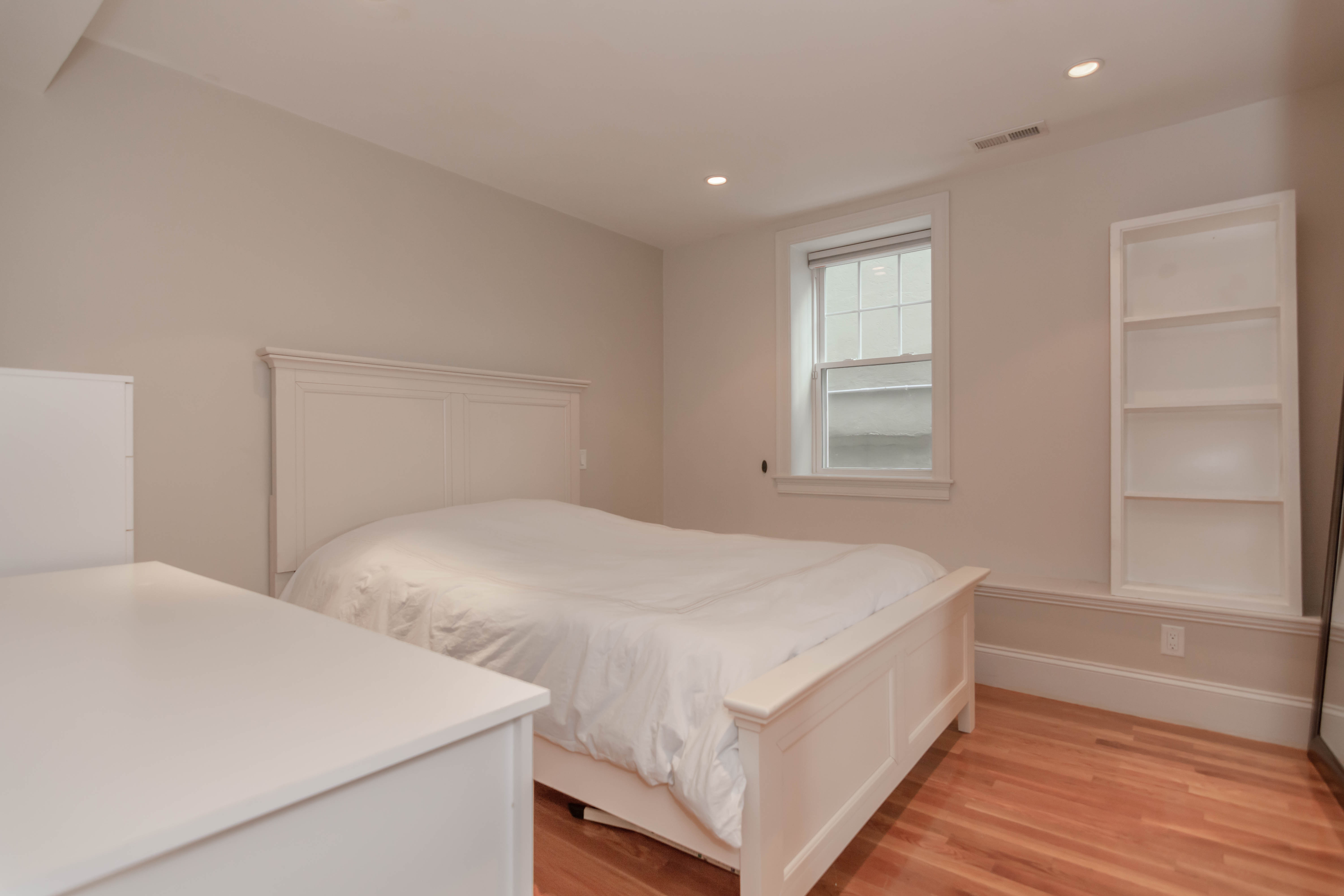 462 7th St, South Boston