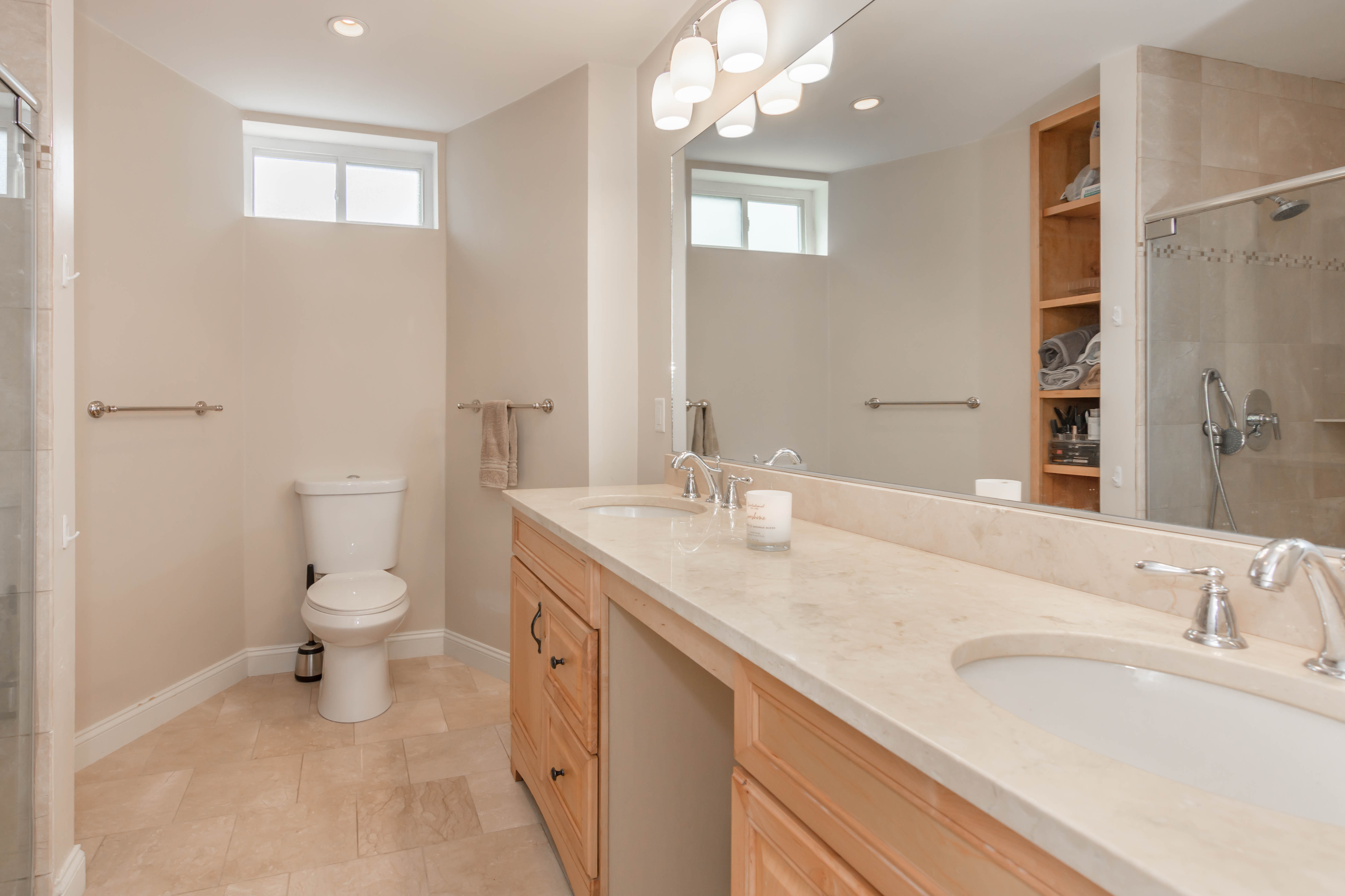 462 7th St, South Boston