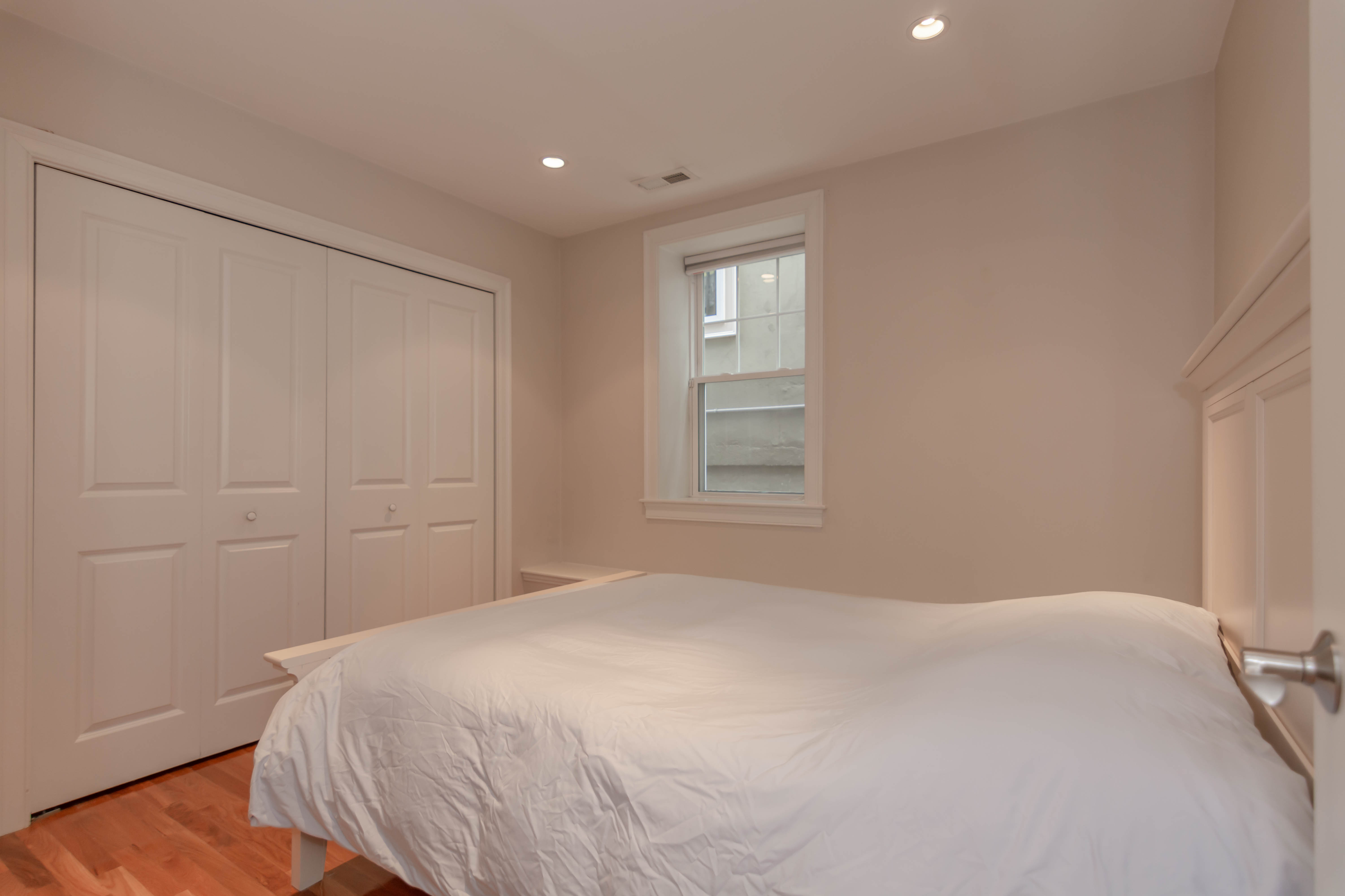 462 7th St, South Boston