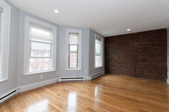 6 Moreland St, Roxbury