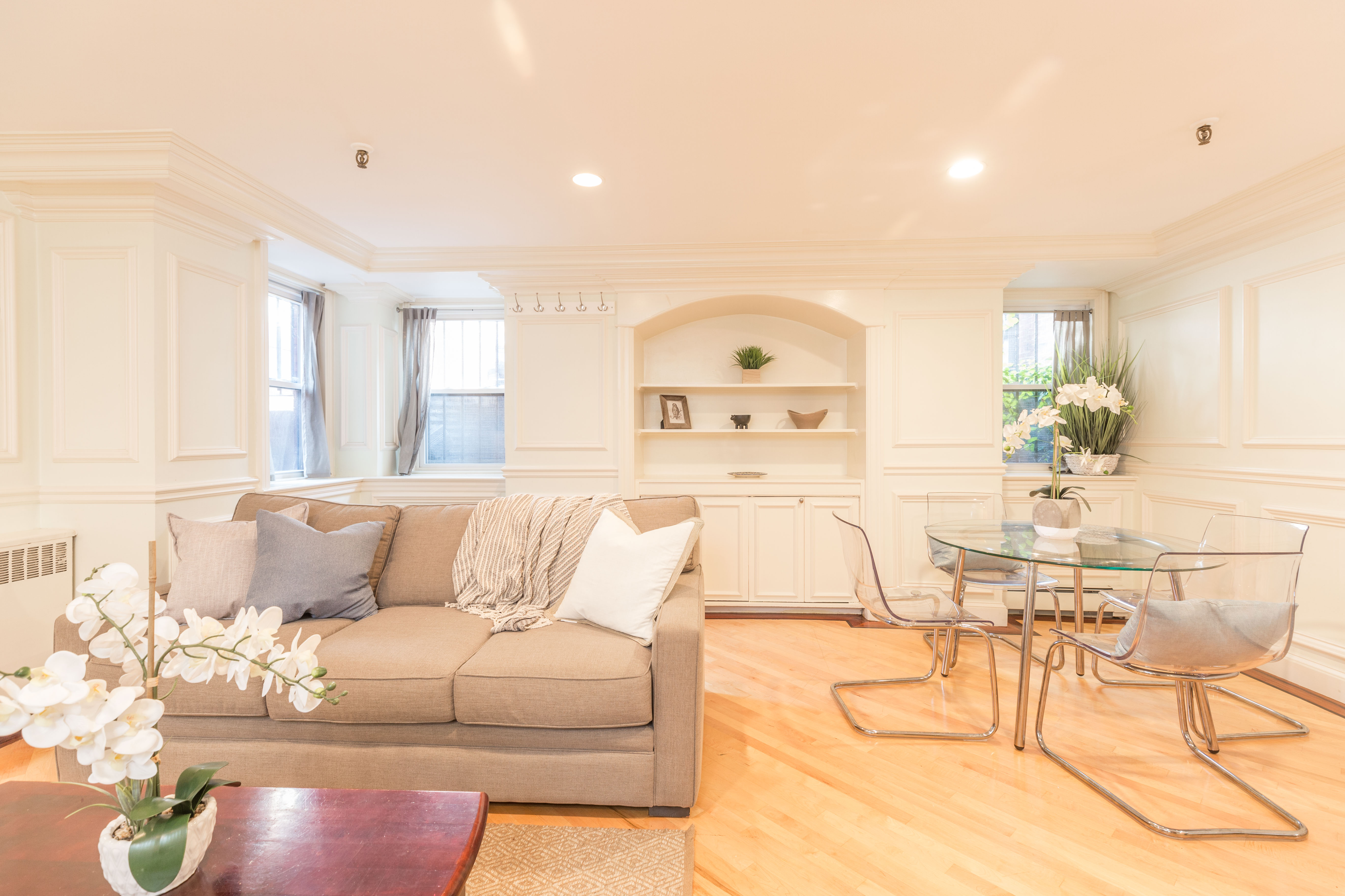 20 Gloucester St, Back Bay