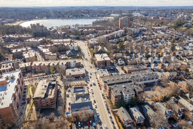 329 Summit Ave, Brighton