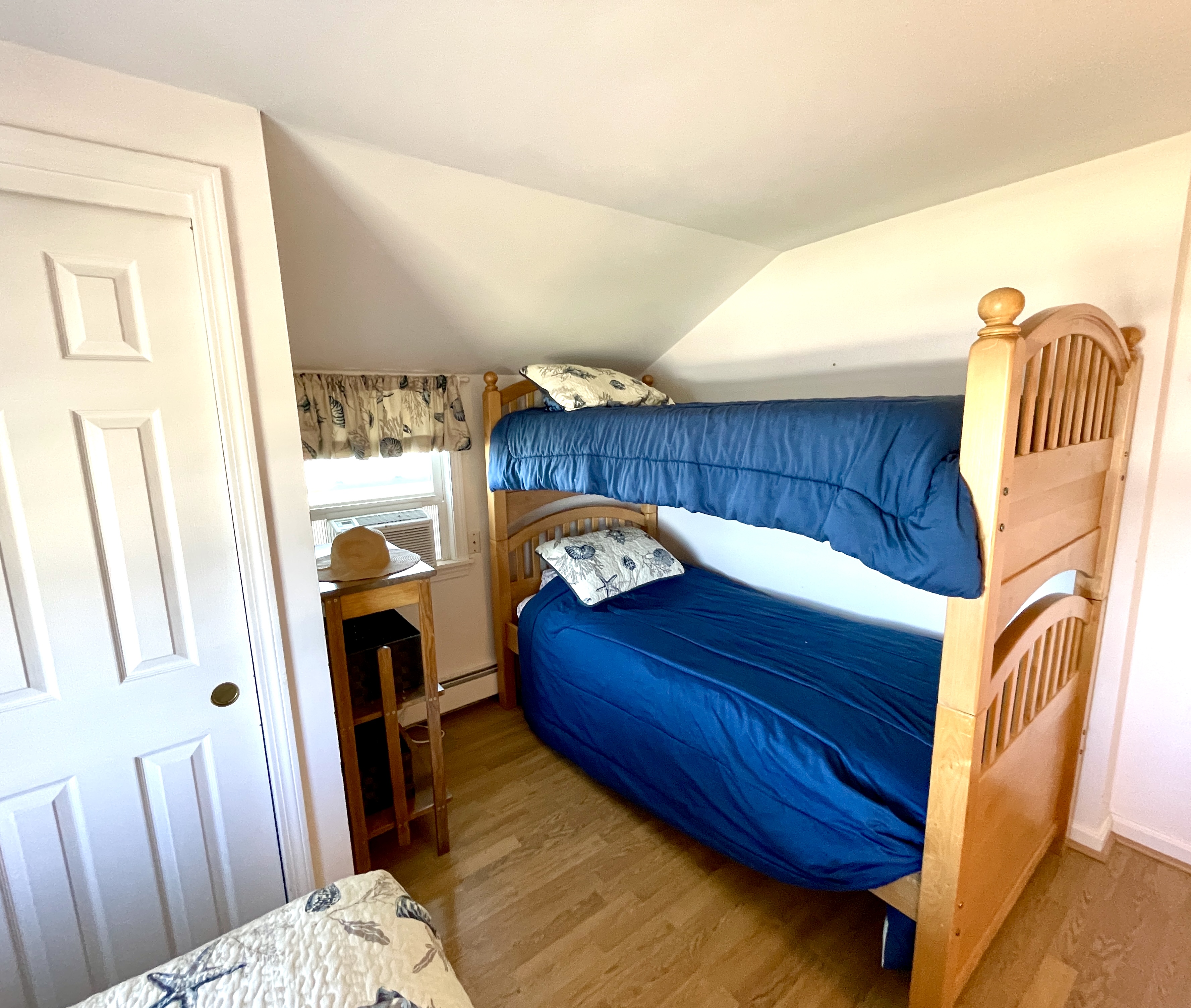 25 Seaside Rd, Scituate