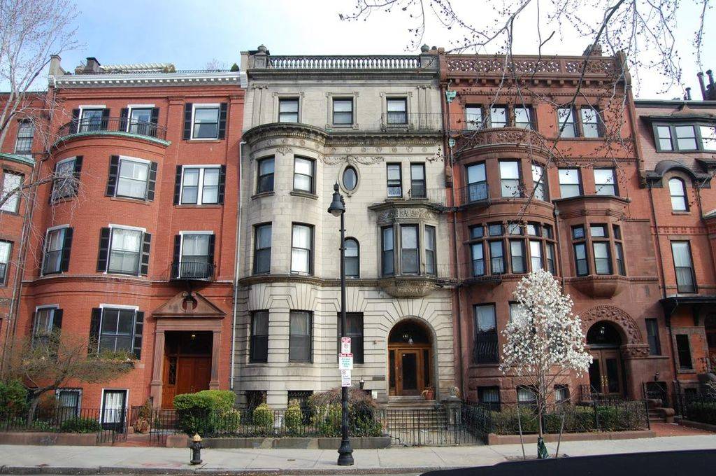 350 Beacon St, Back Bay