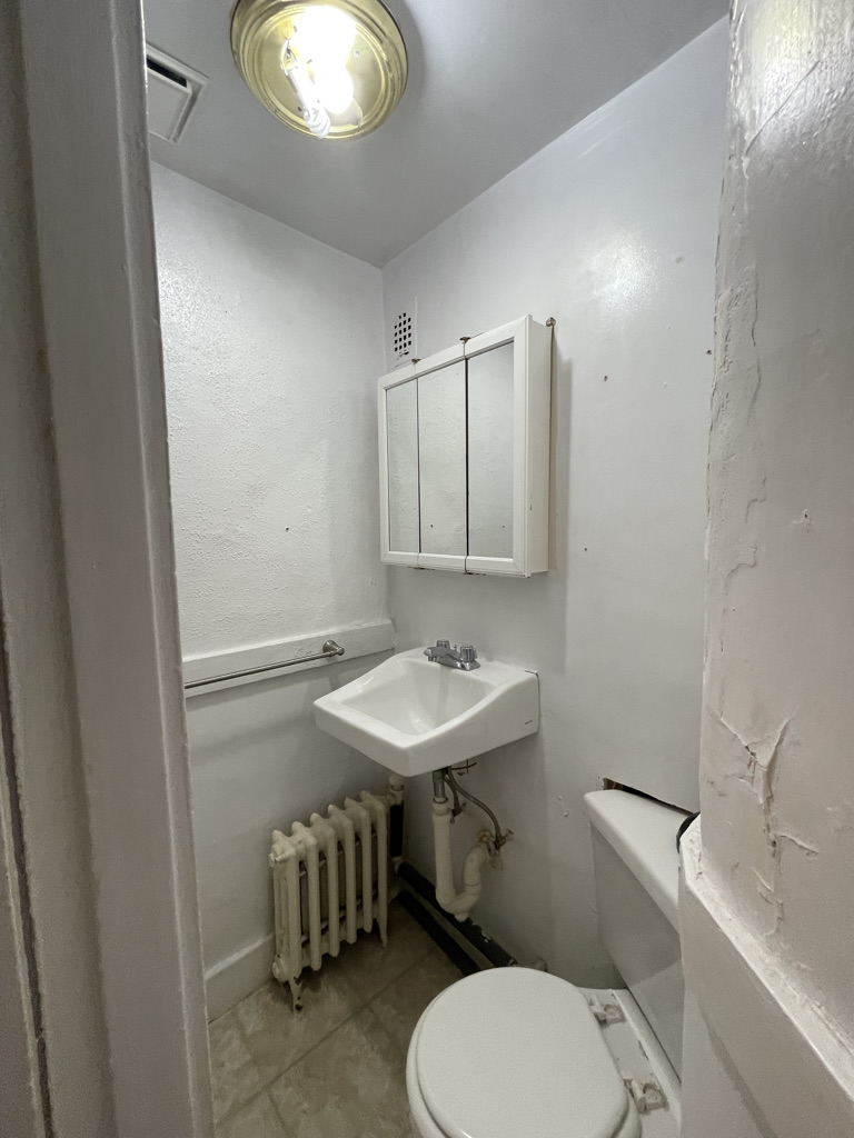 90 Myrtle St, Beacon Hill