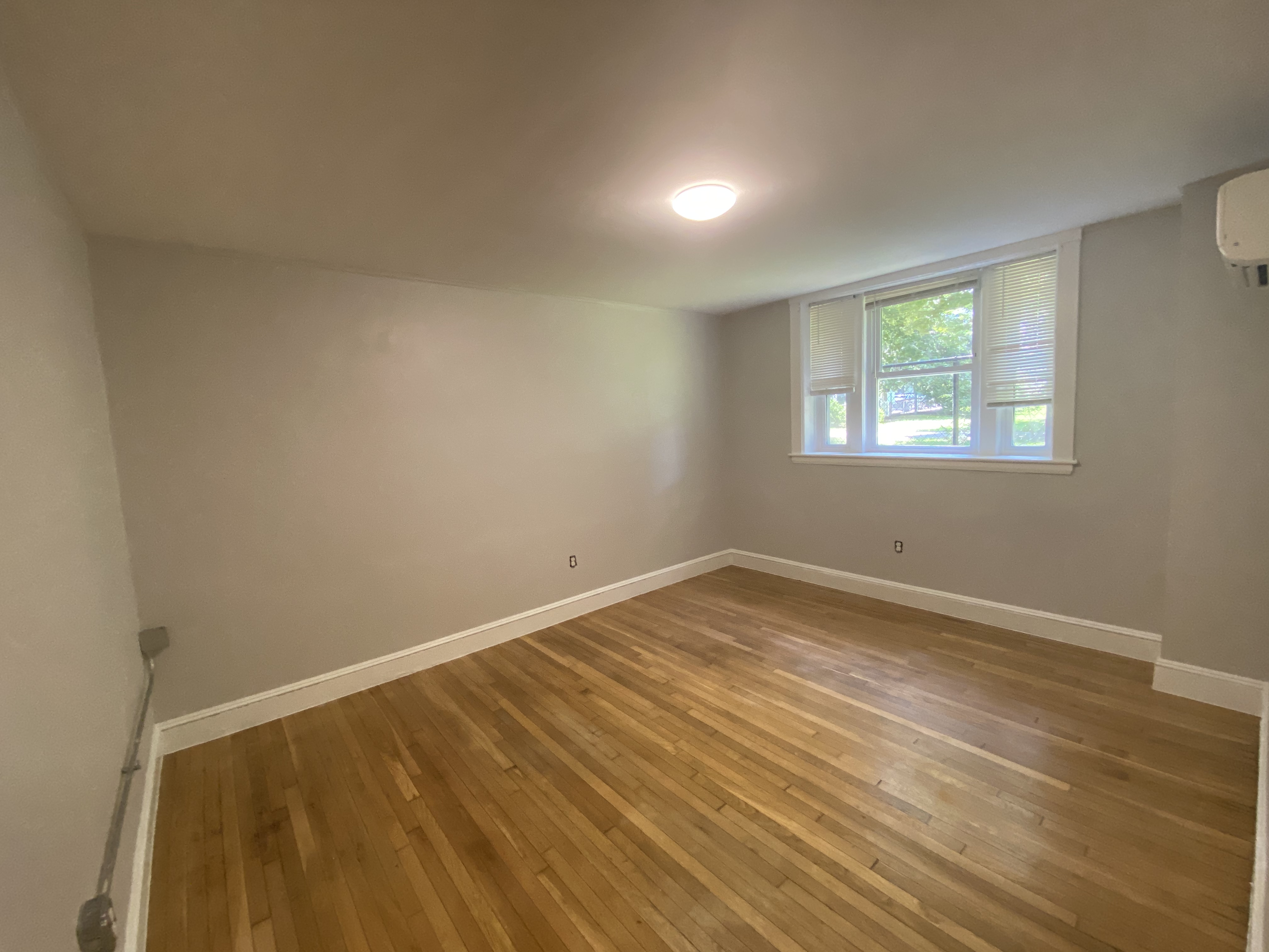 40 Butler Rd, Quincy