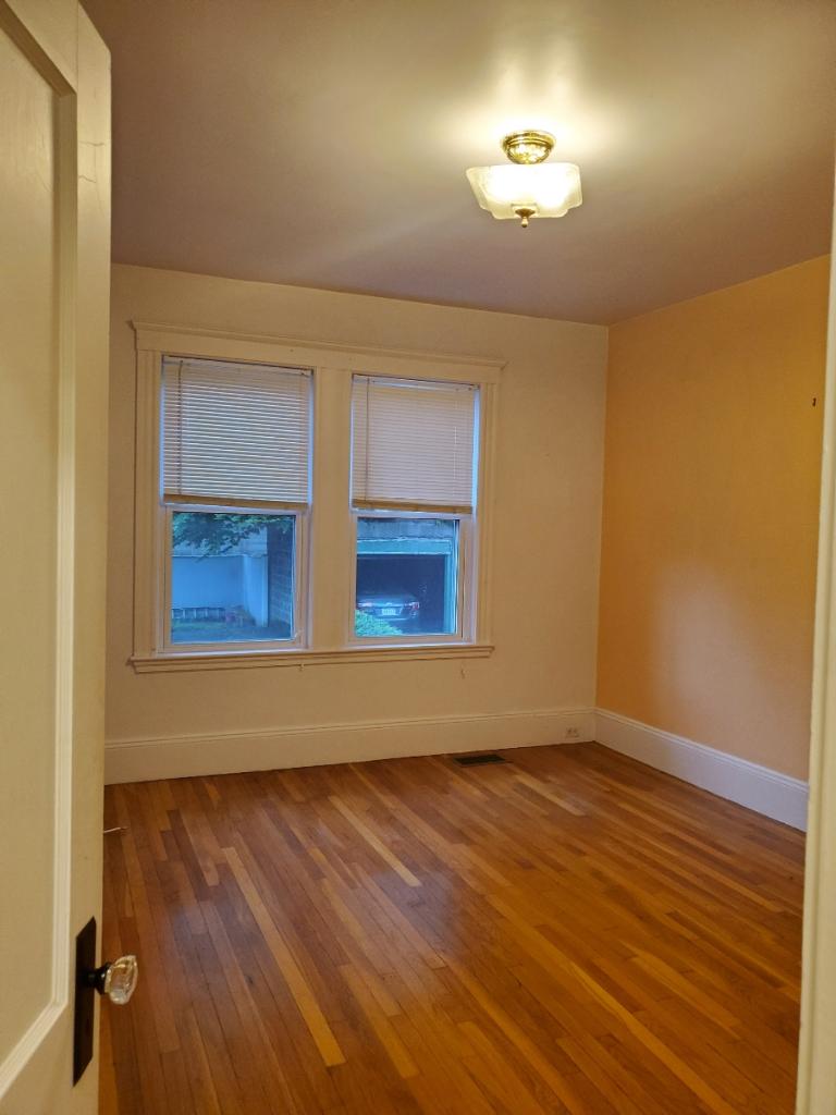 88 Davis Ave, Brookline Village