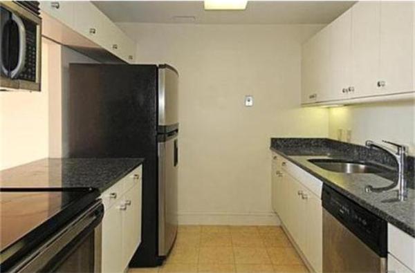 75 Cambridge Pkwy, East Cambridge