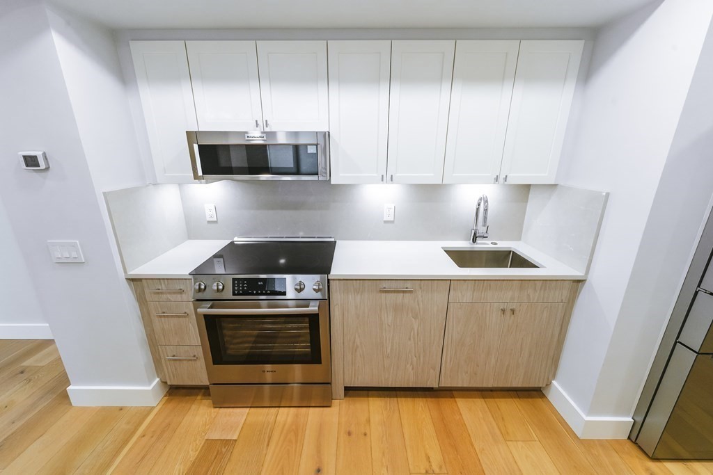 28 Exeter St, Back Bay