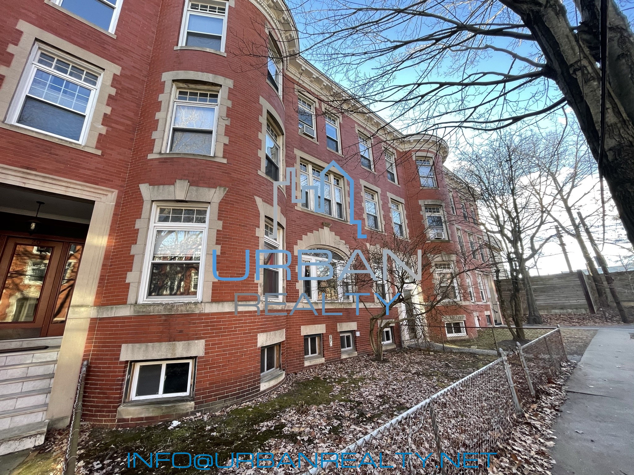 24 Strathmore Rd, Washington Square