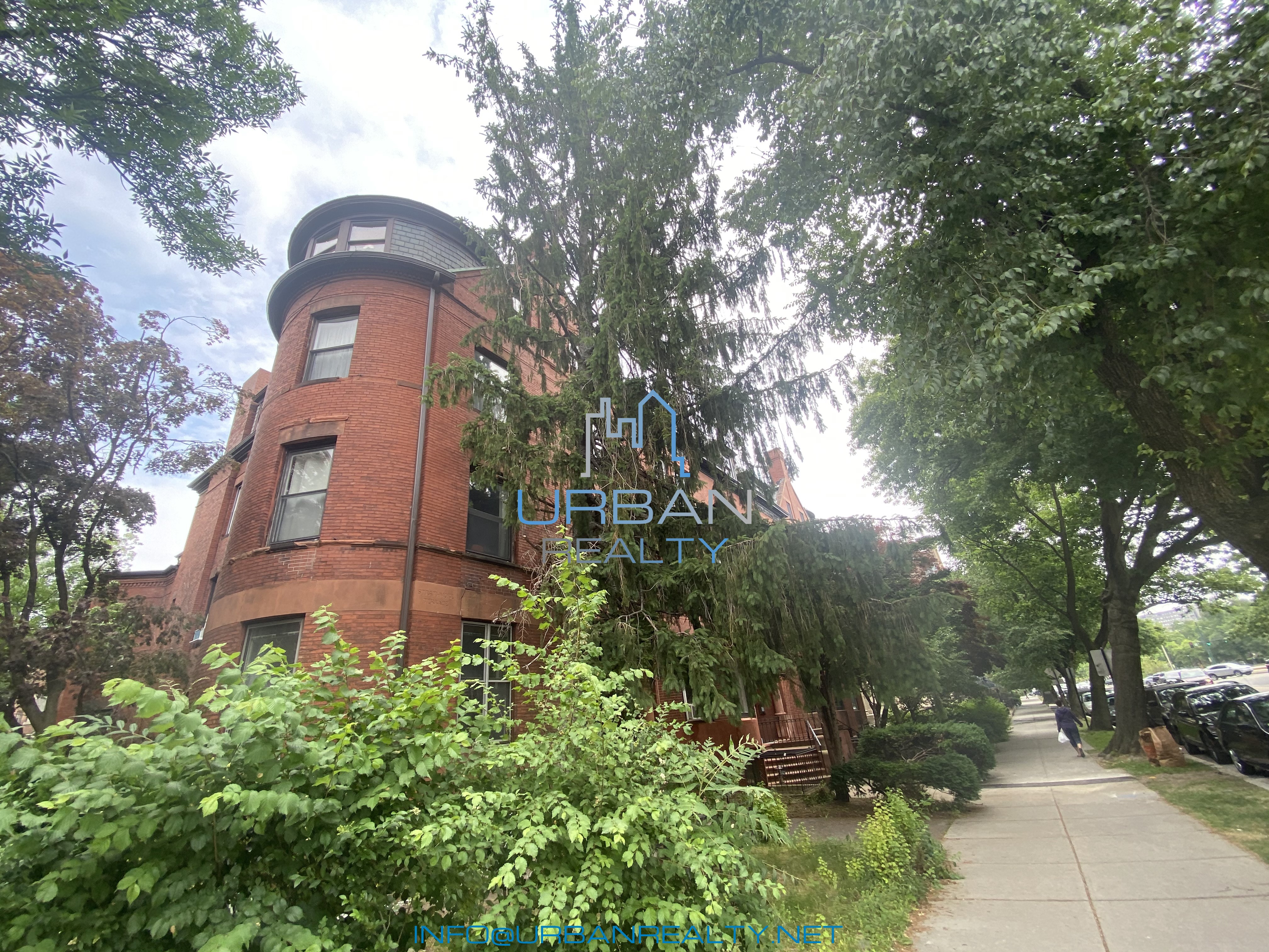 1880 Beacon St, Washington Square