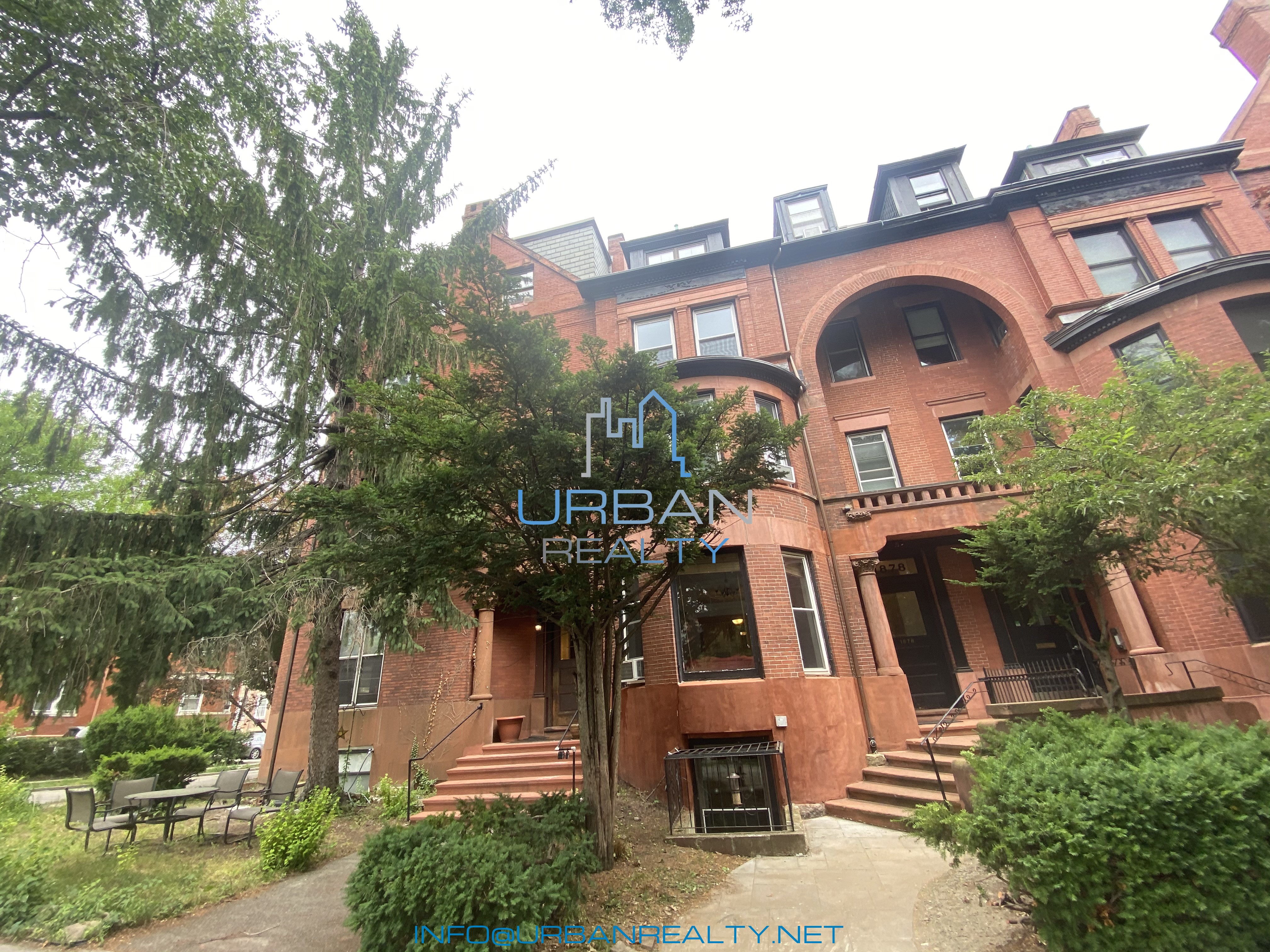 1880 Beacon St, Washington Square