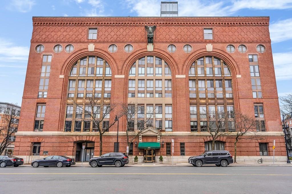 357 Commercial St, North End