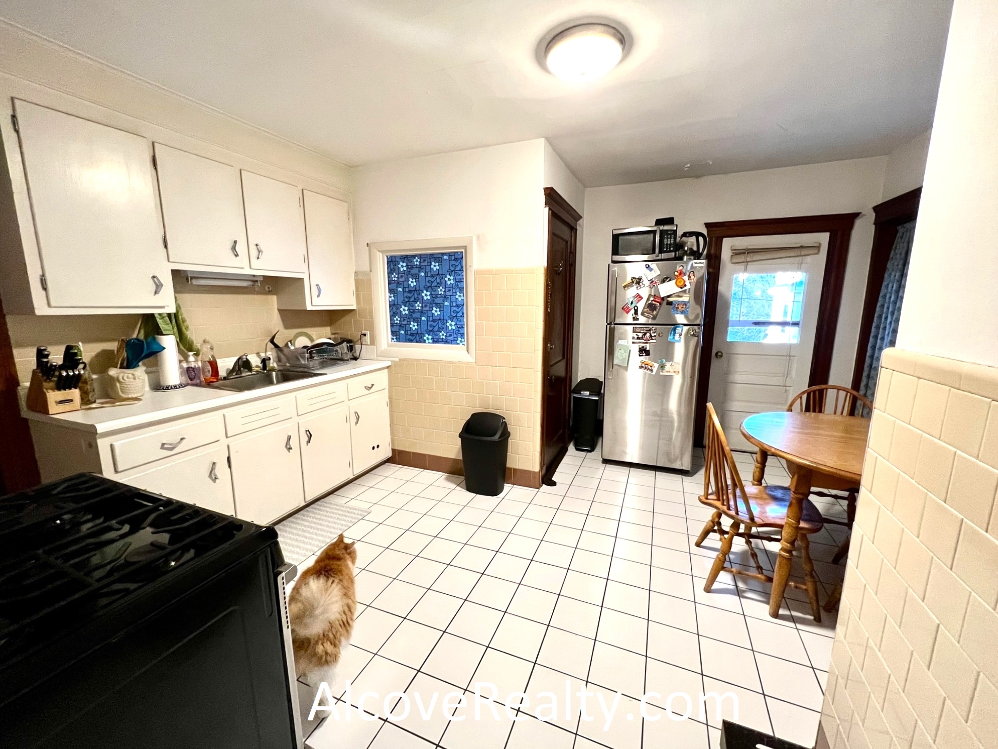 92 Powder House Blvd, West Somerville