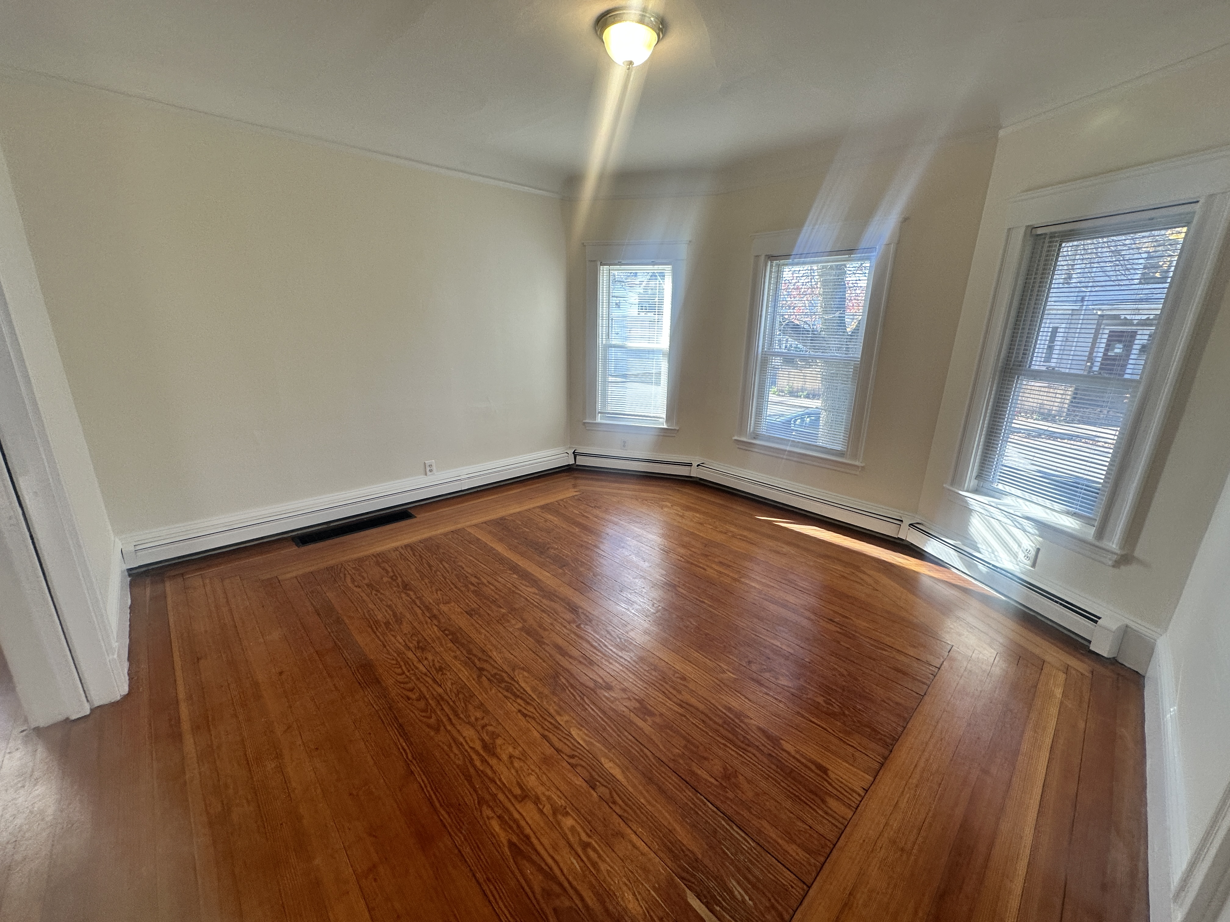 147 Willow Ave, Davis Square