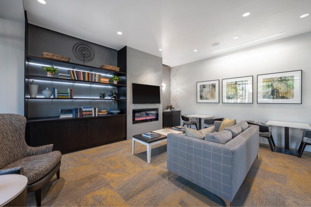 411 D St, South Boston