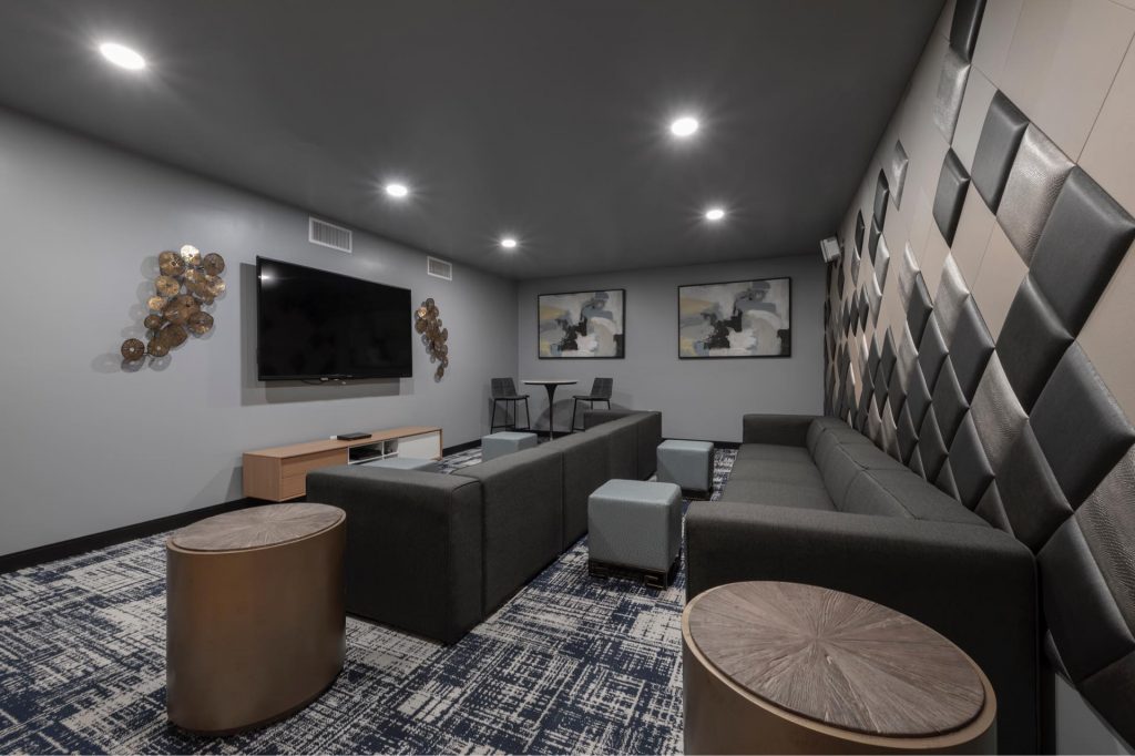 411 D St, South Boston