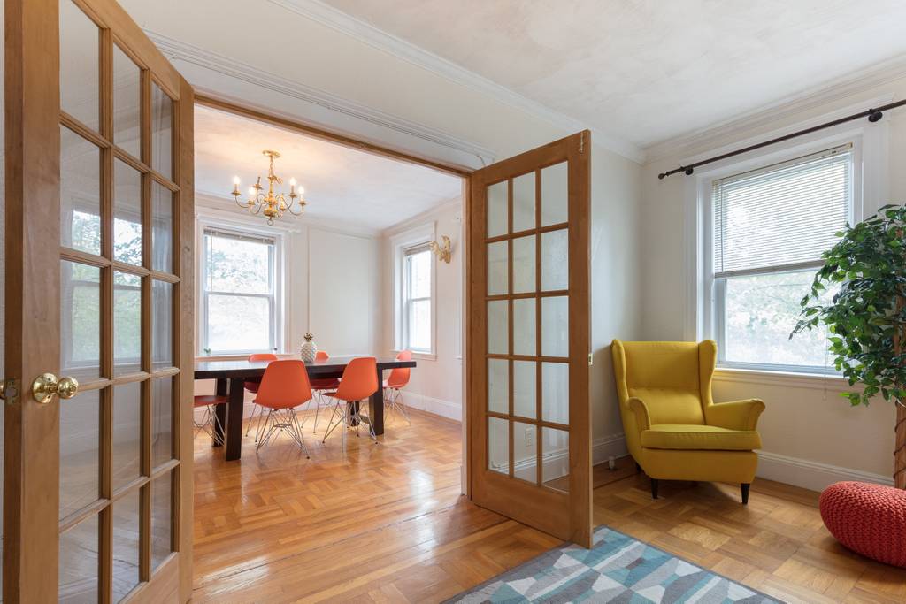 104 Toxteth, Longwood