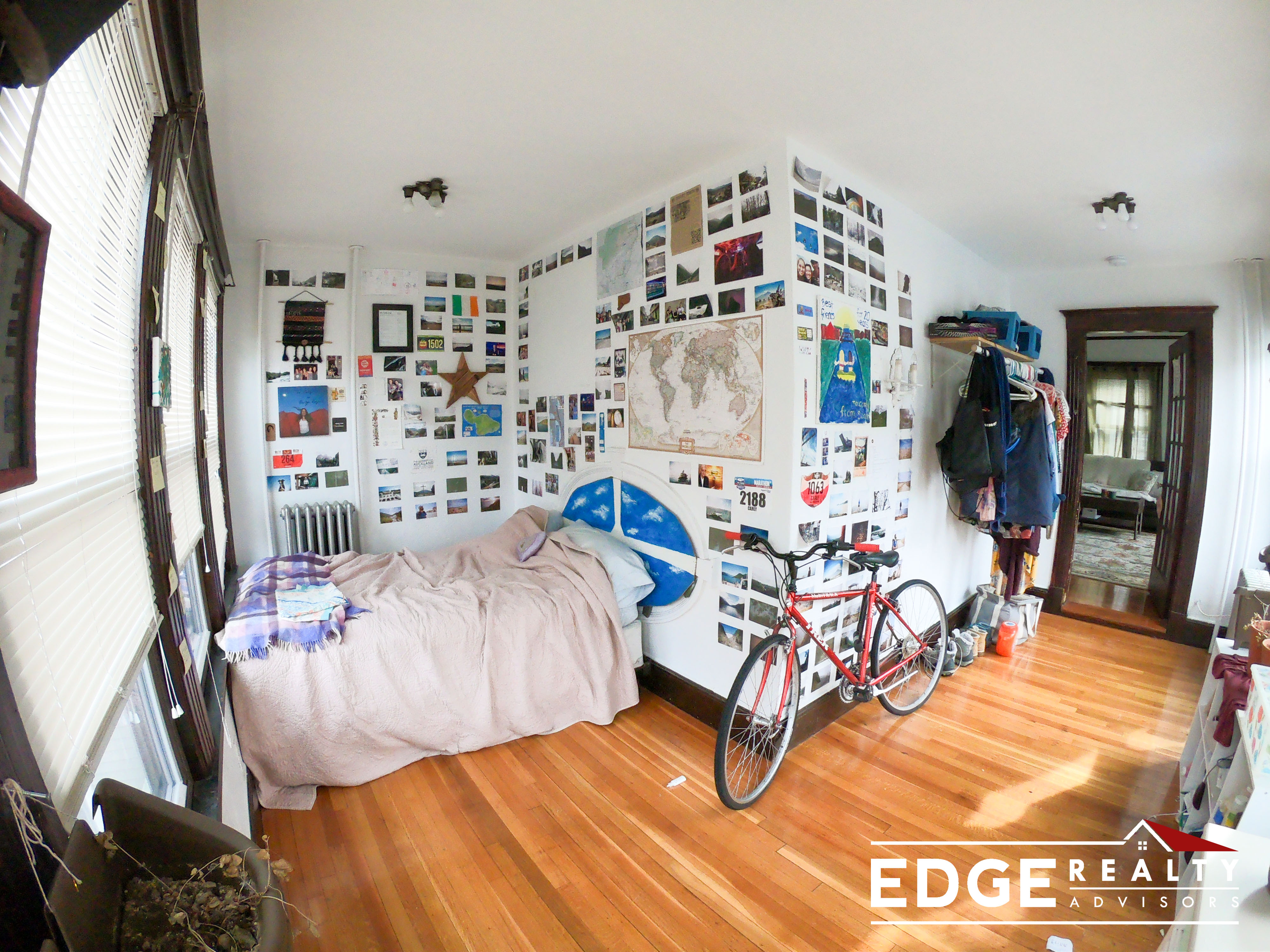 69 Oak Square Ave, Brighton