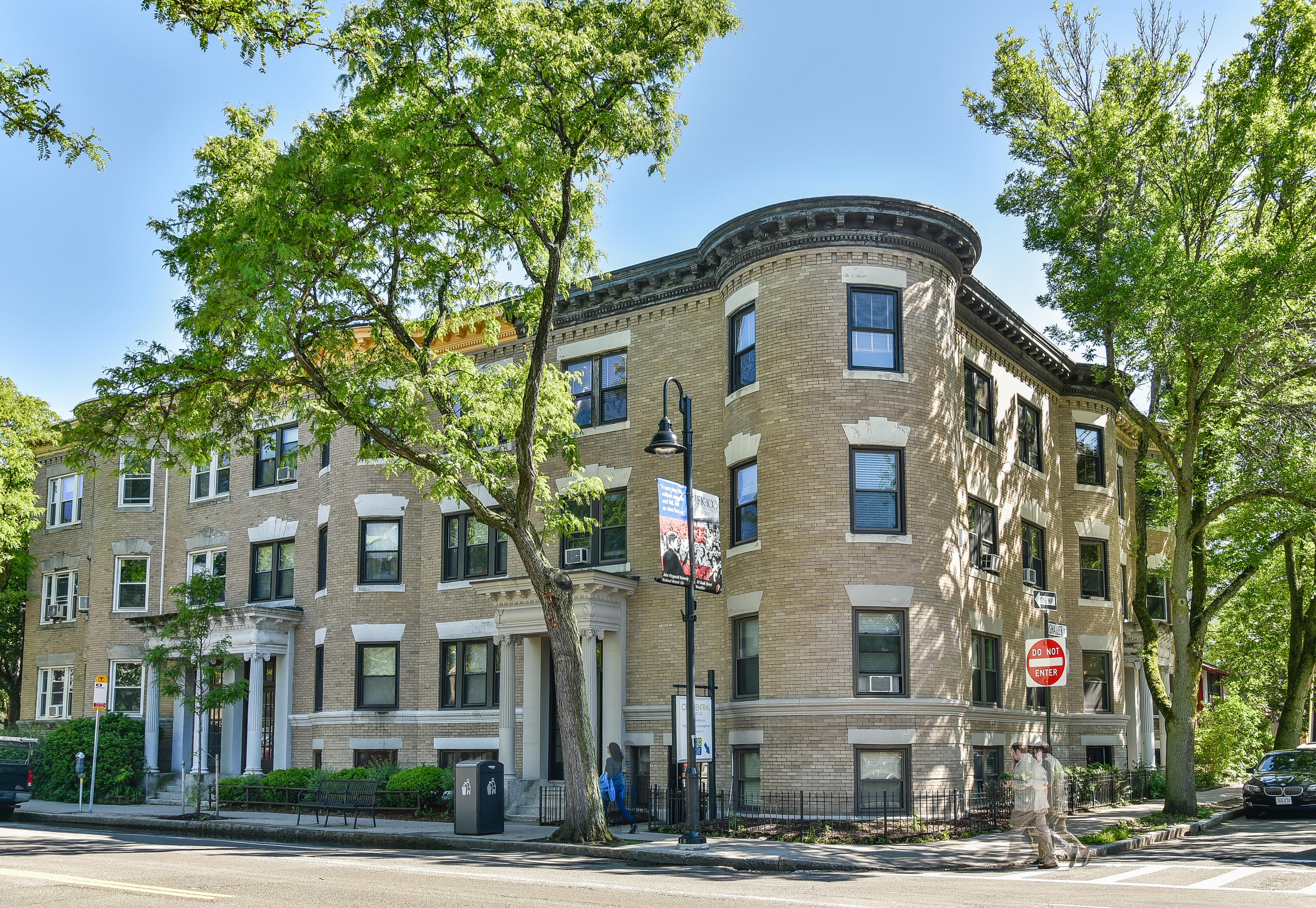 344 Harvard St, Coolidge Corner