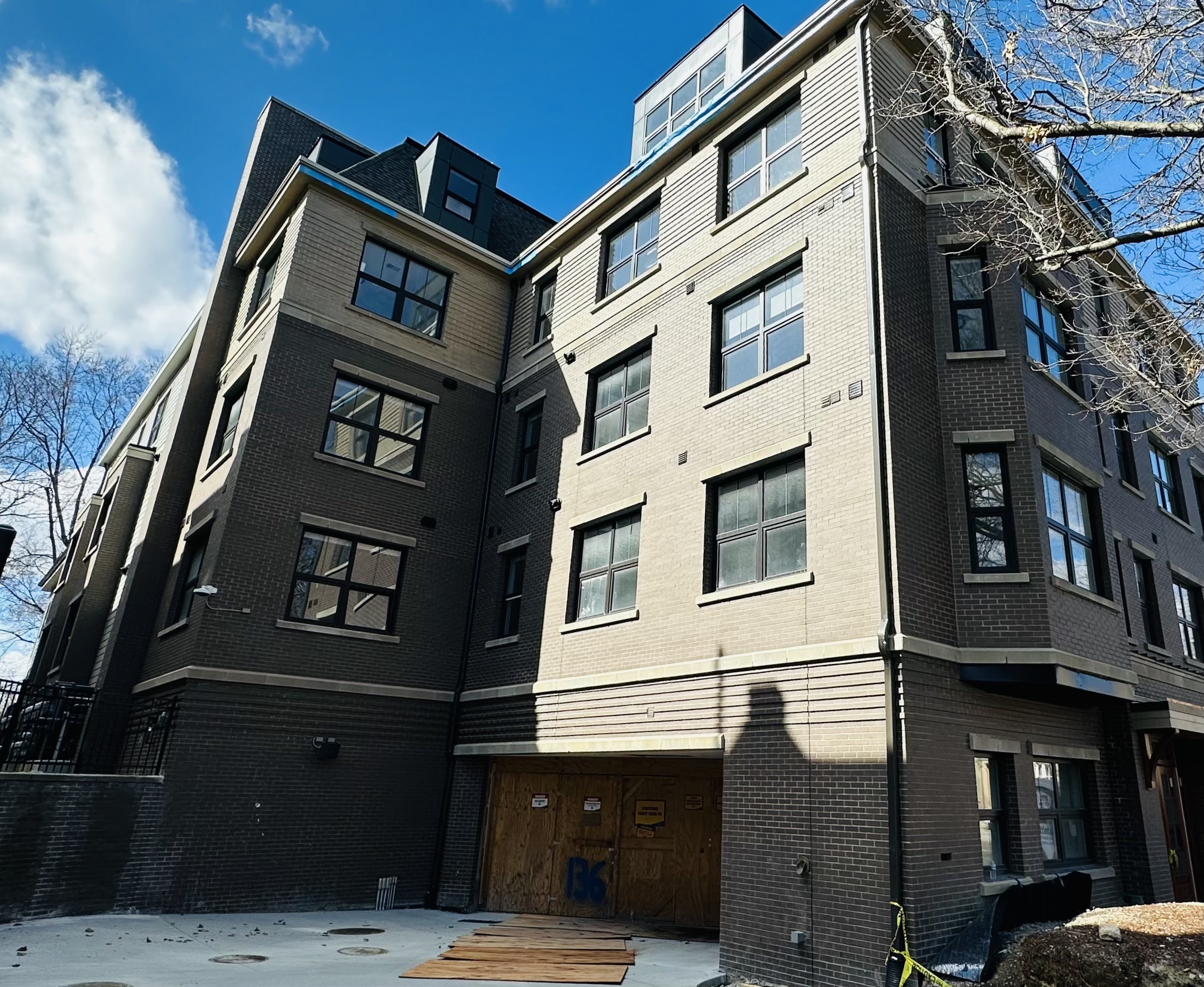 136 Babcock St, Coolidge Corner