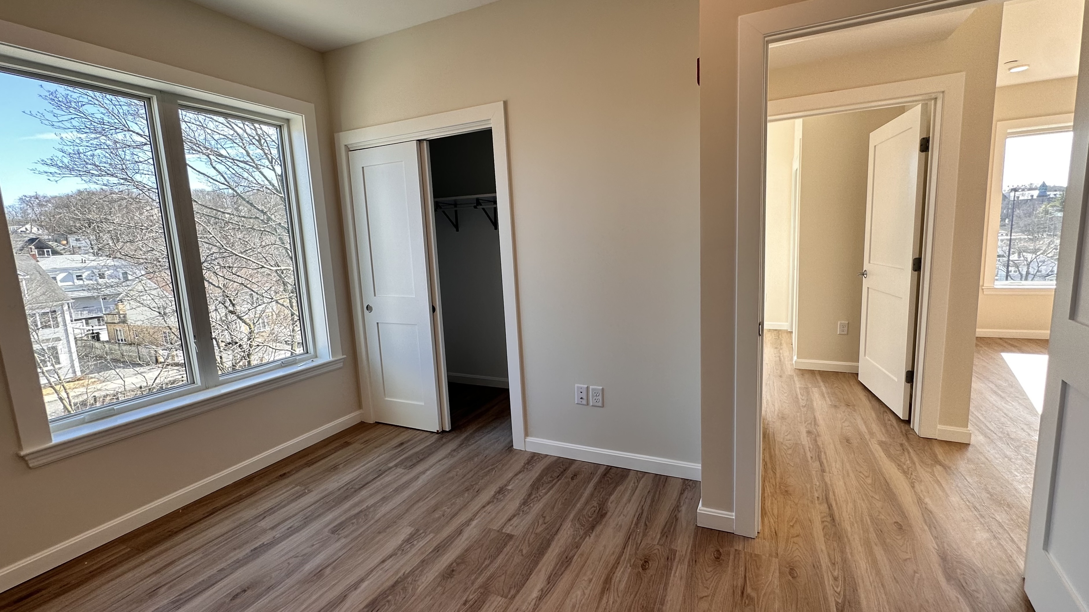 458 Washington St, Brighton