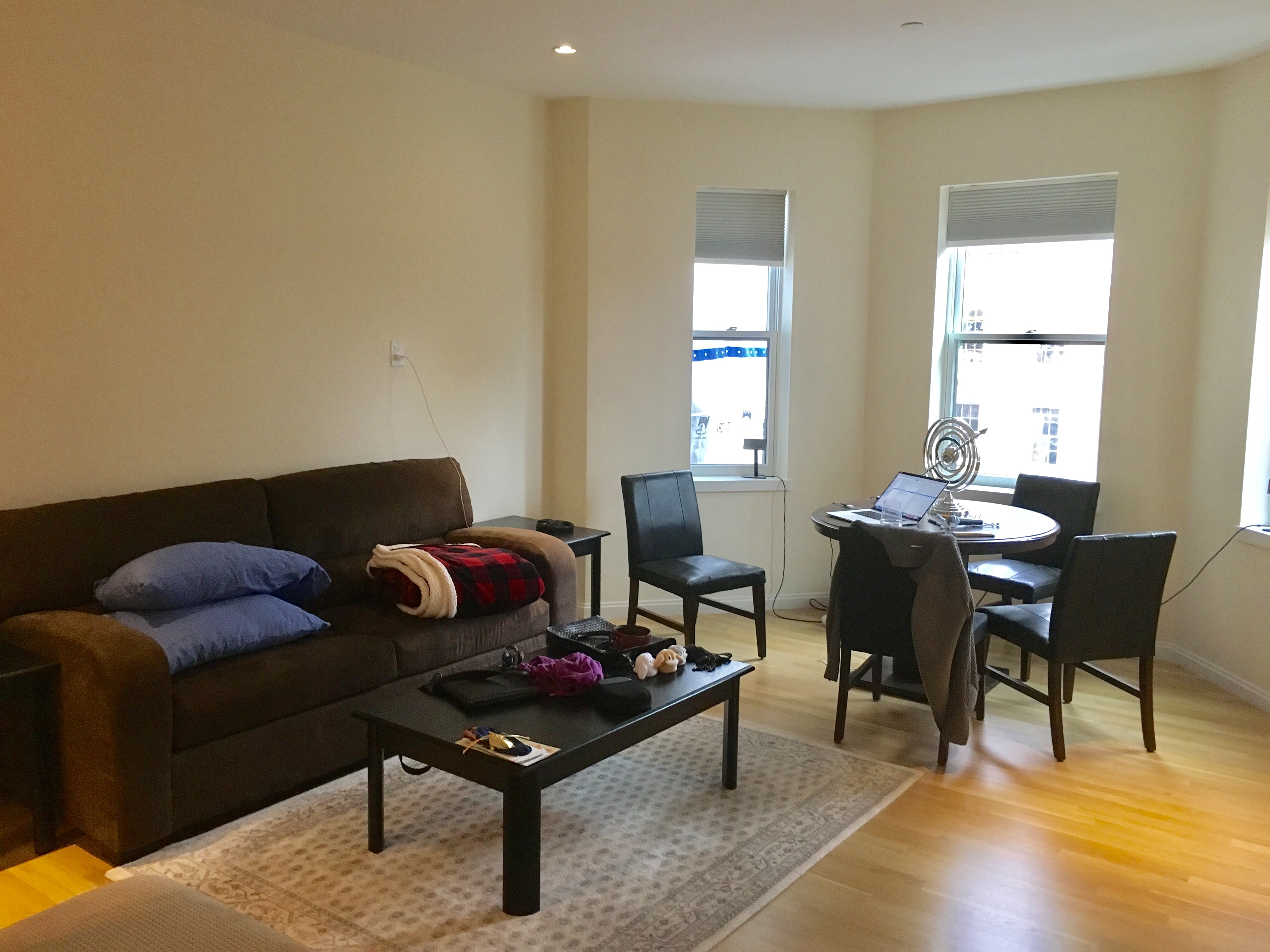 209 Newbury St, Back Bay