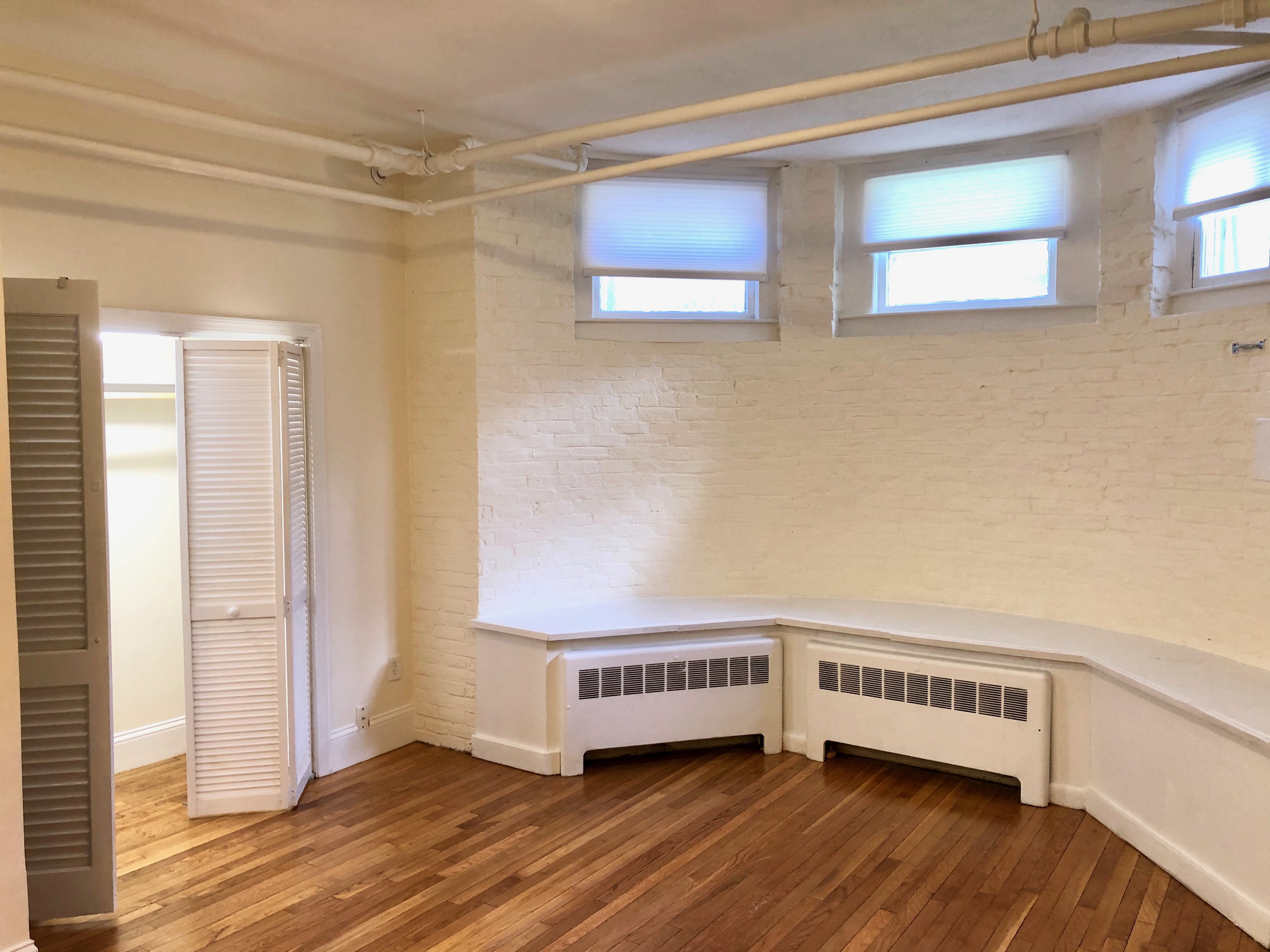 295 Newbury St, Back Bay