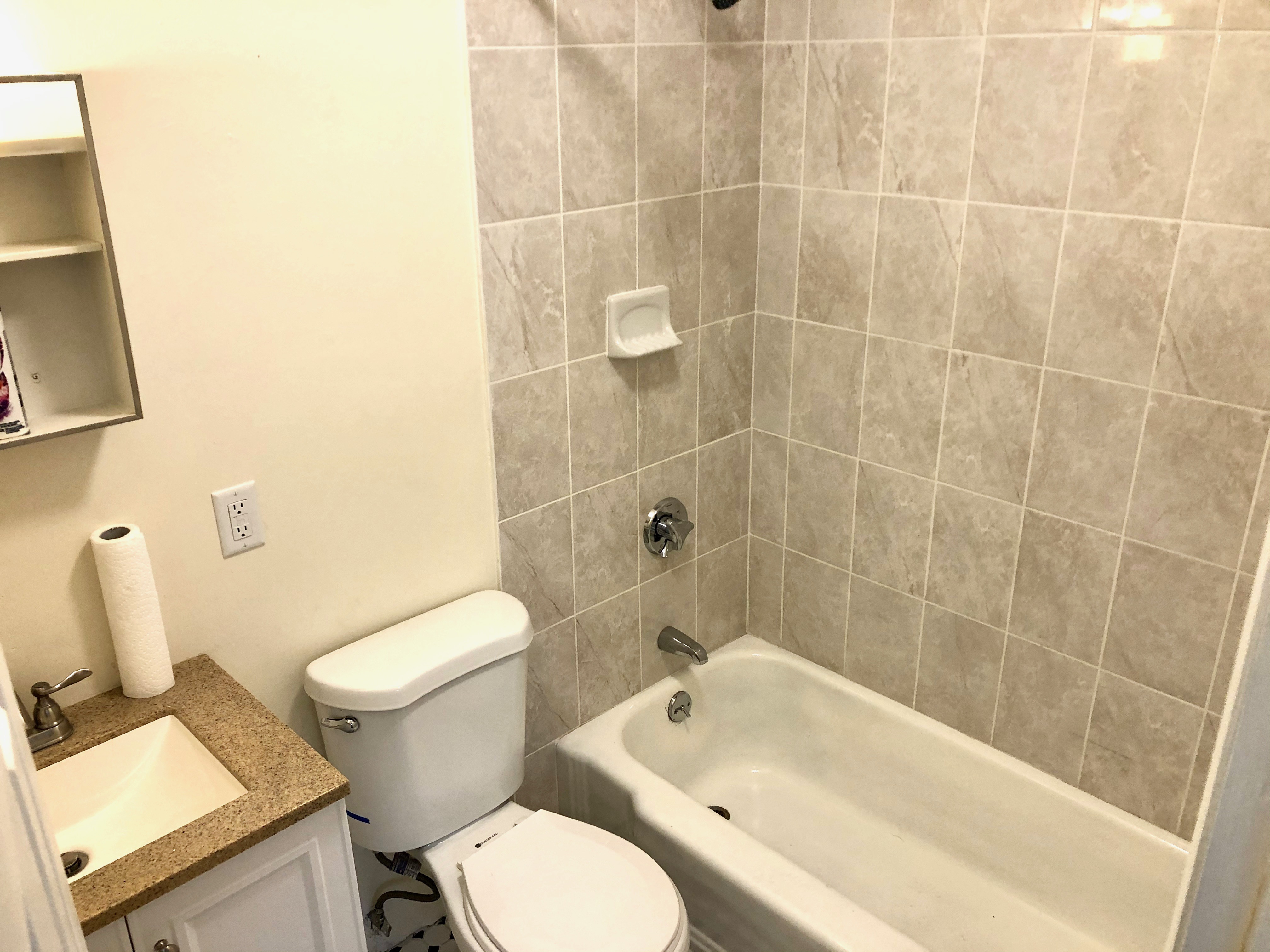 295 Newbury St, Back Bay