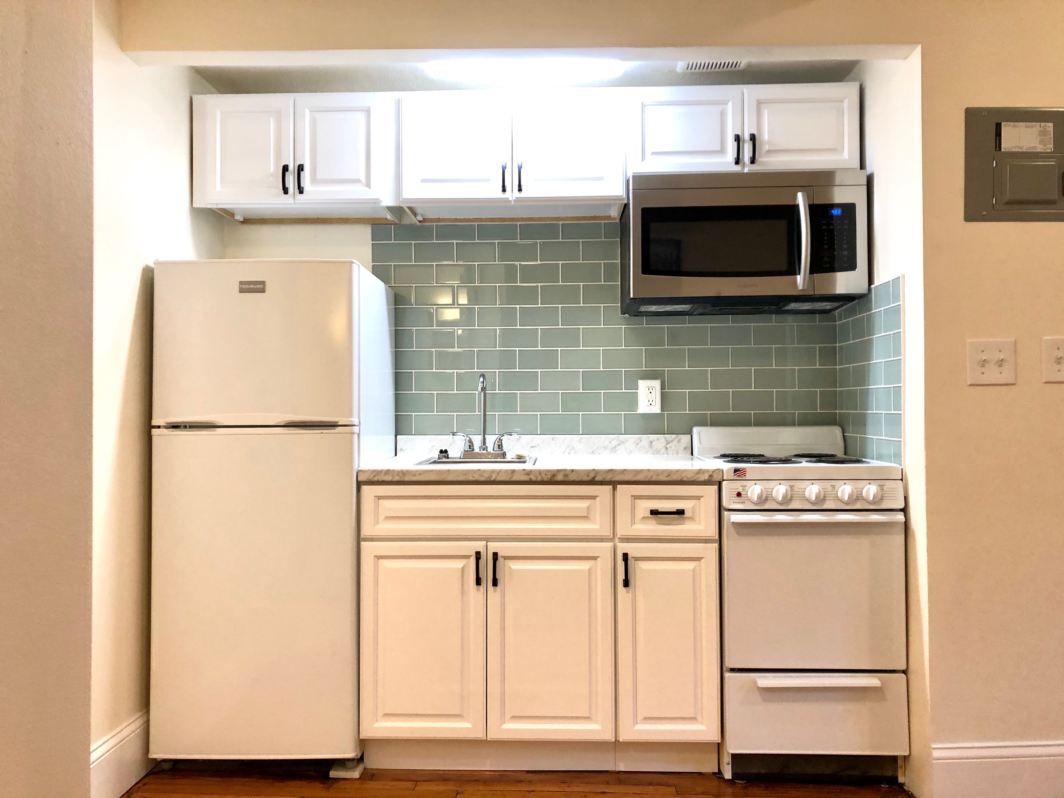 295 Newbury St, Back Bay