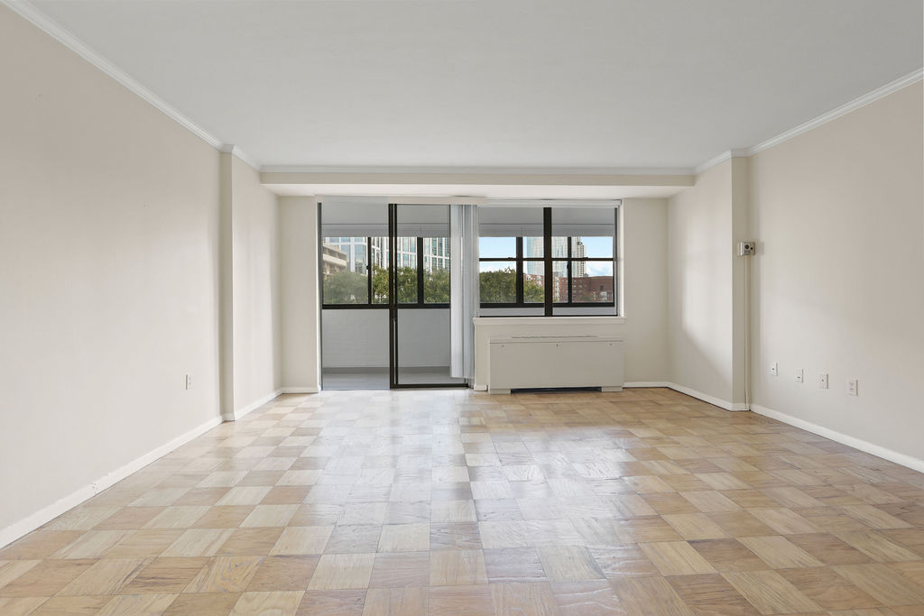 6 Whittier Pl, West End