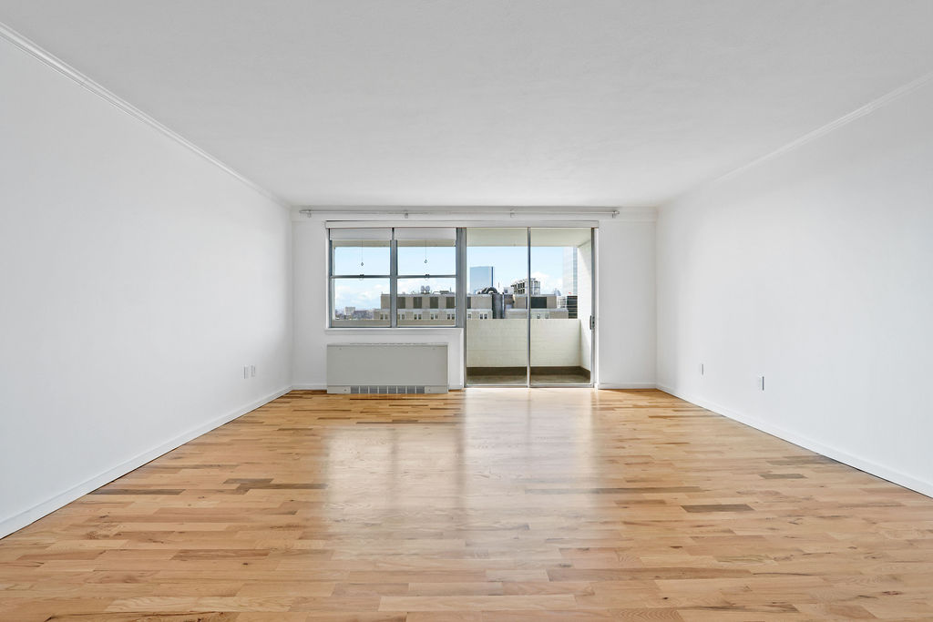 8 Whittier Pl, West End