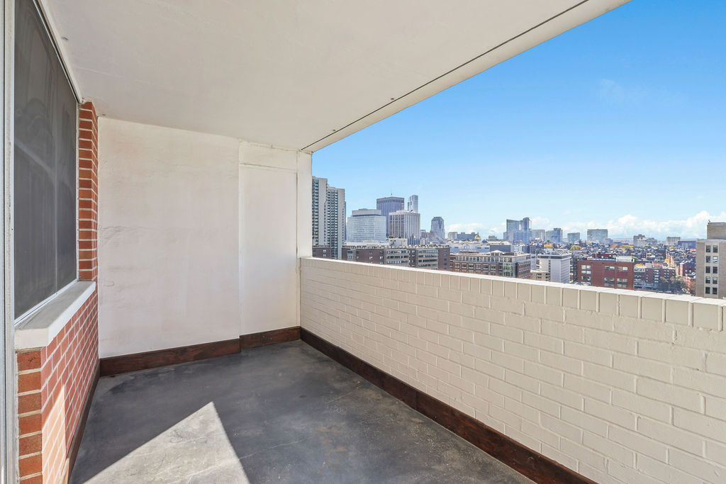 8 Whittier Pl, West End