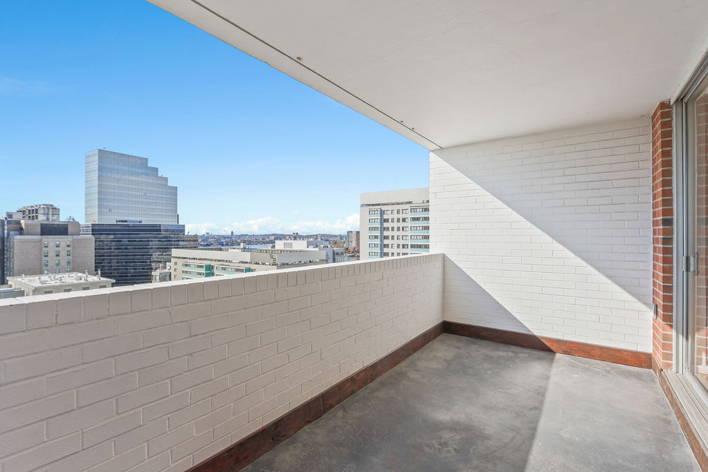 8 Whittier Pl, West End