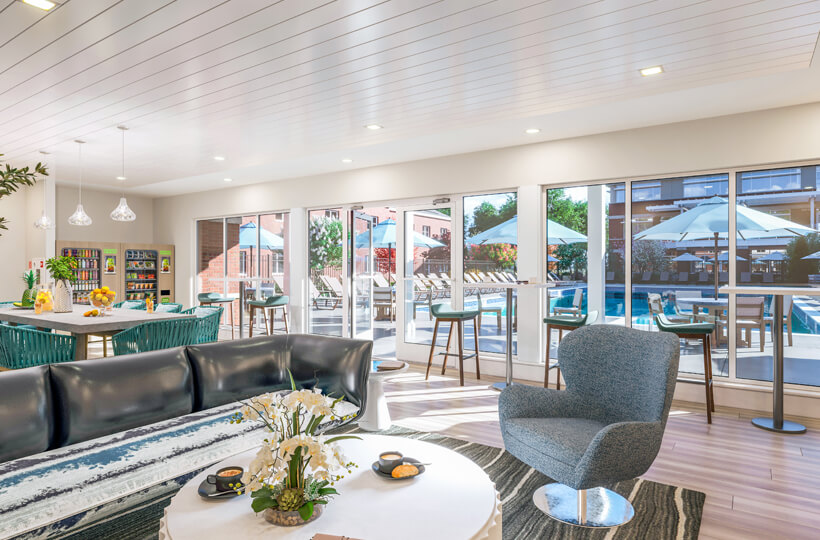 180 Thornton Rd, Chestnut Hill