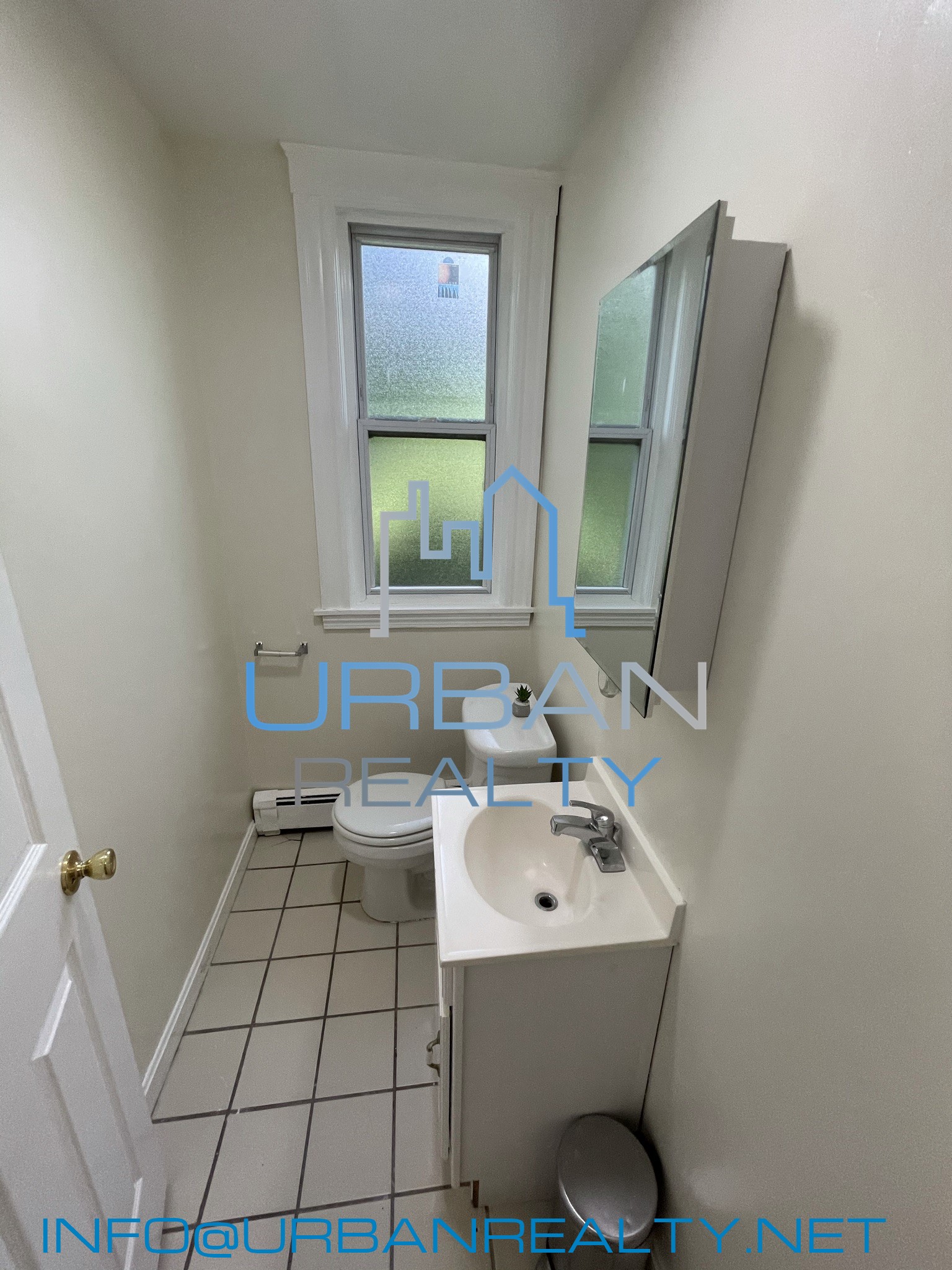 62 Algonquin Rd, Newton