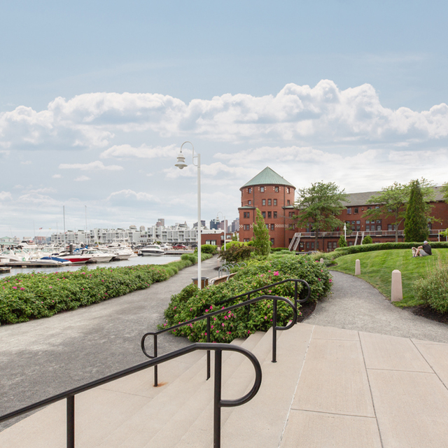 250 1 St Ave, Charlestown