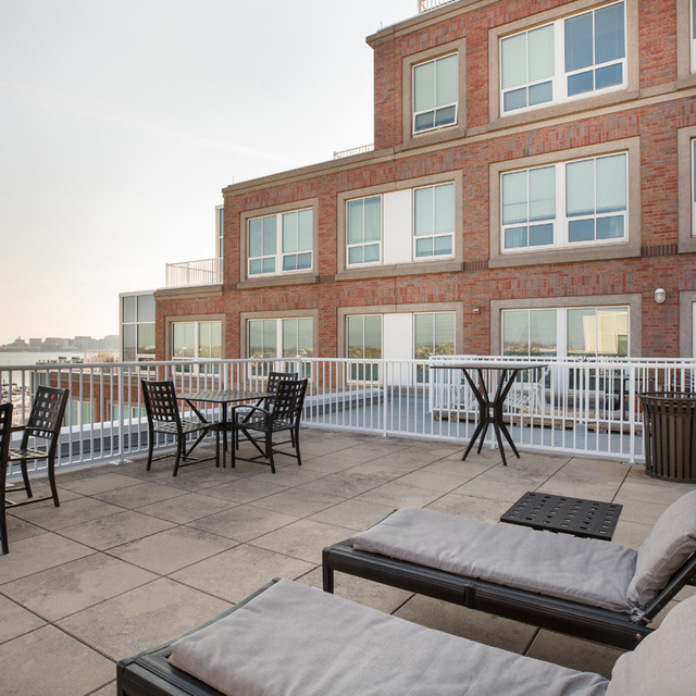 250 1 St Ave, Charlestown