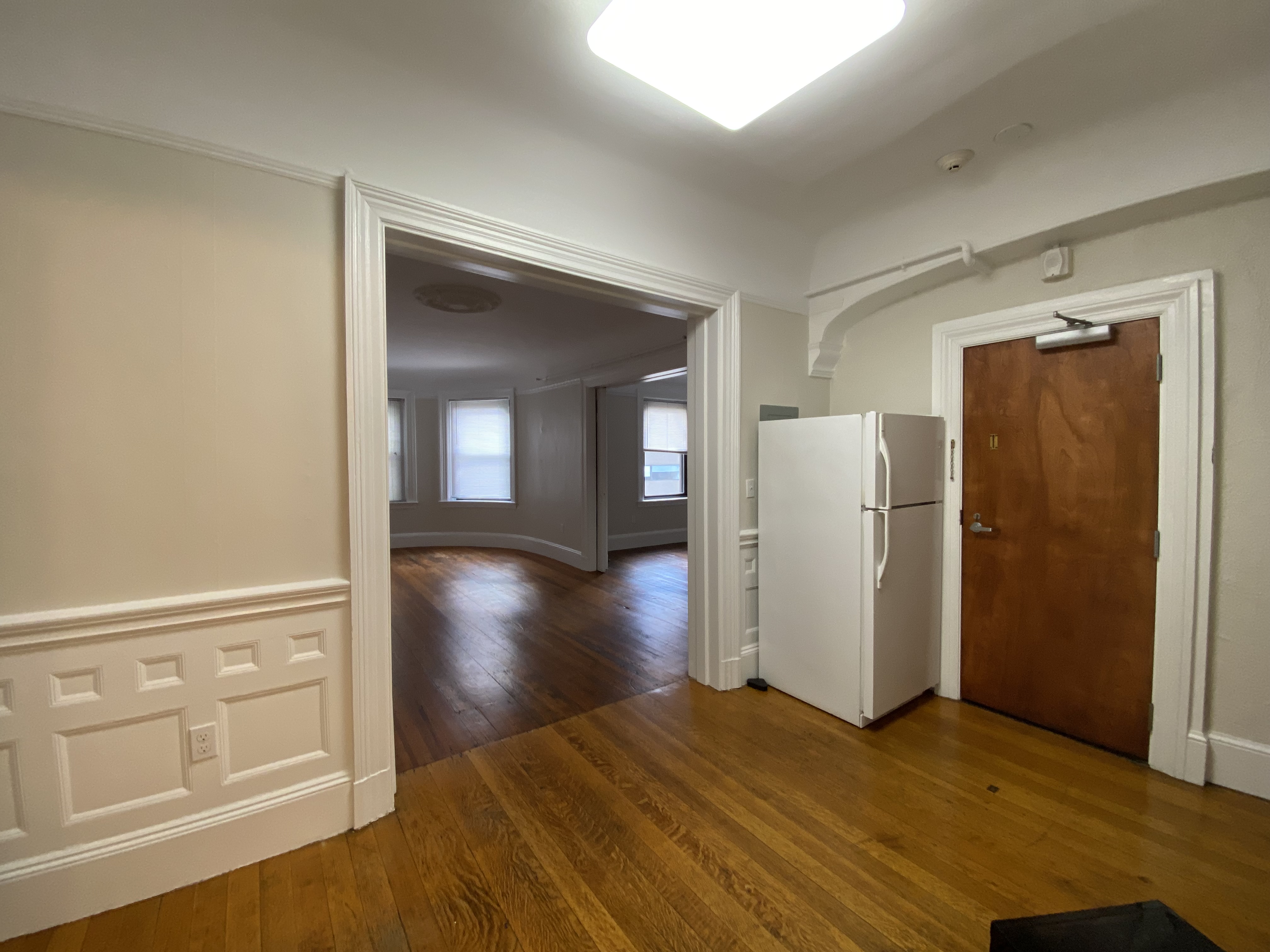 1039 Massachusetts Ave, Harvard Square