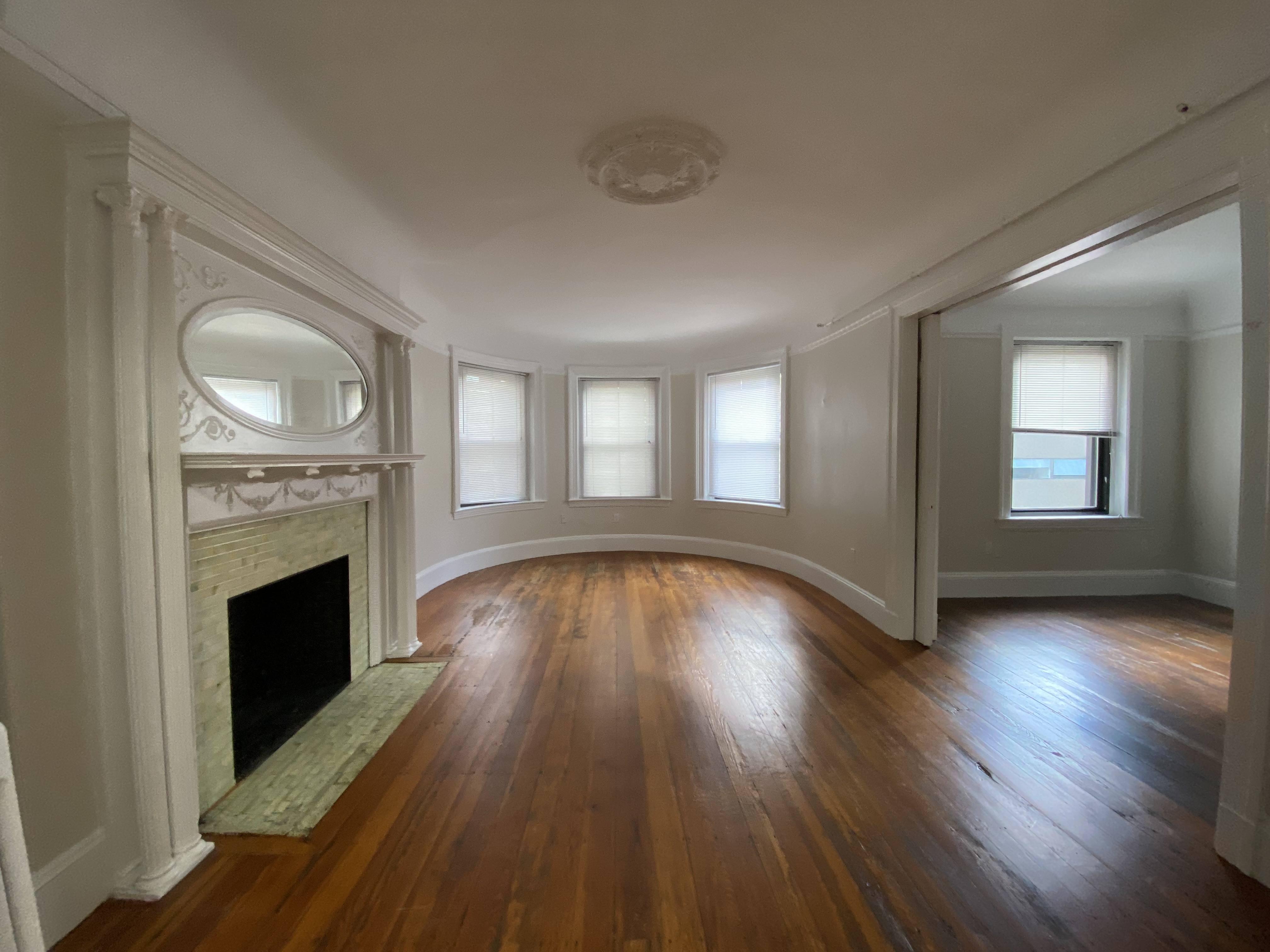 1039 Massachusetts Ave, Harvard Square