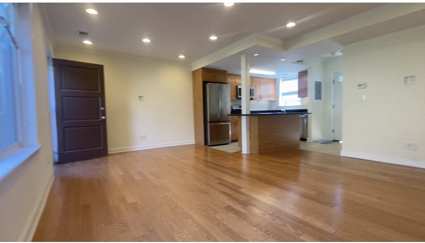 120 Gerry Dr, Chestnut Hill