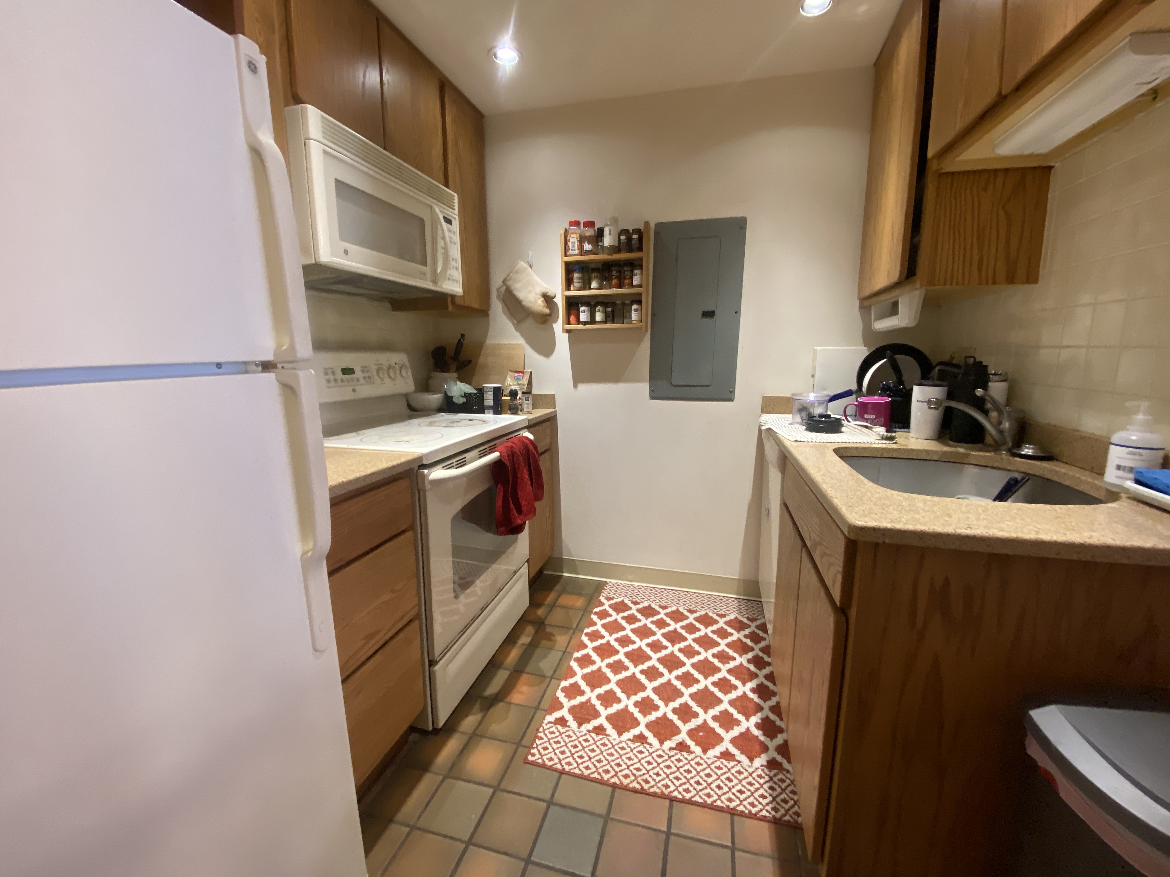 90 Gainsborough St, Fenway