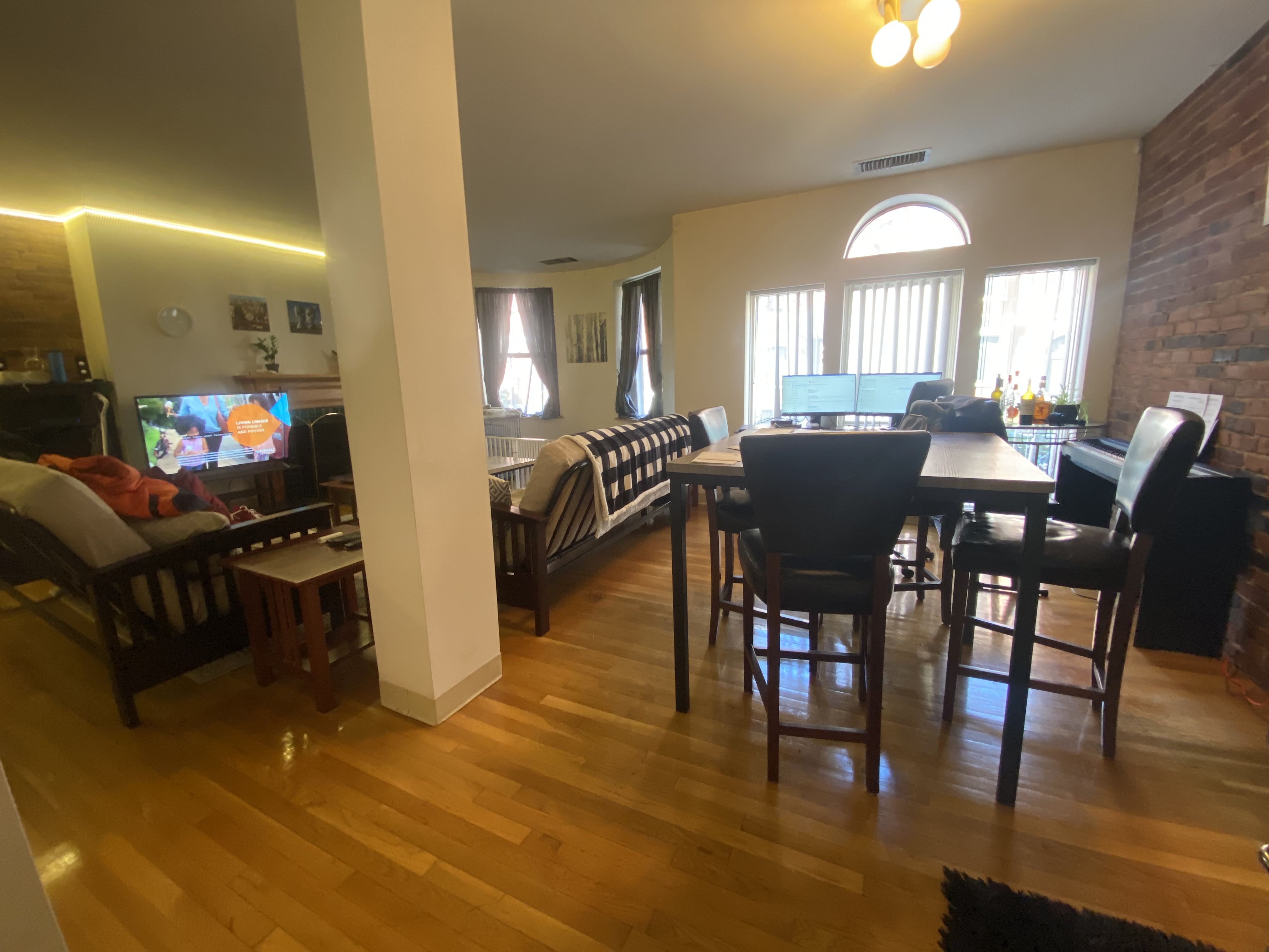 90 Gainsborough St, Fenway