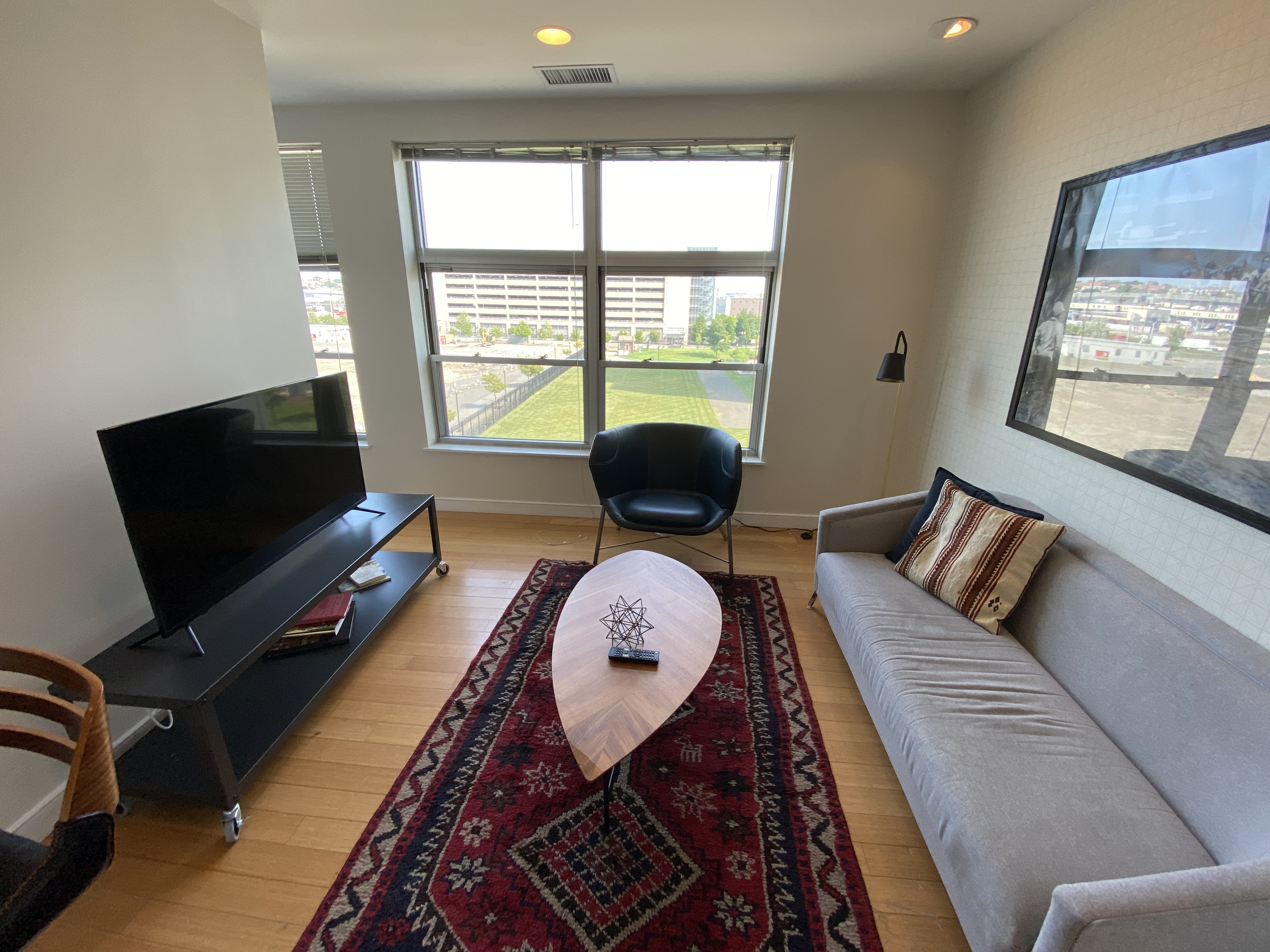 601 Albany St, South End